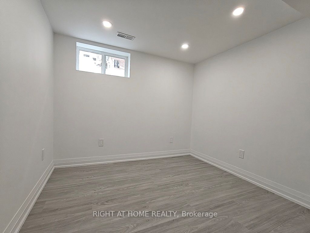 92 Cadillac Avenue S Lower Level Property Photo 11