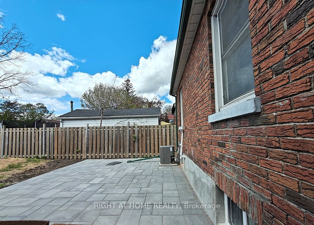 92 Cadillac Avenue S Lower Level Property Photo 19