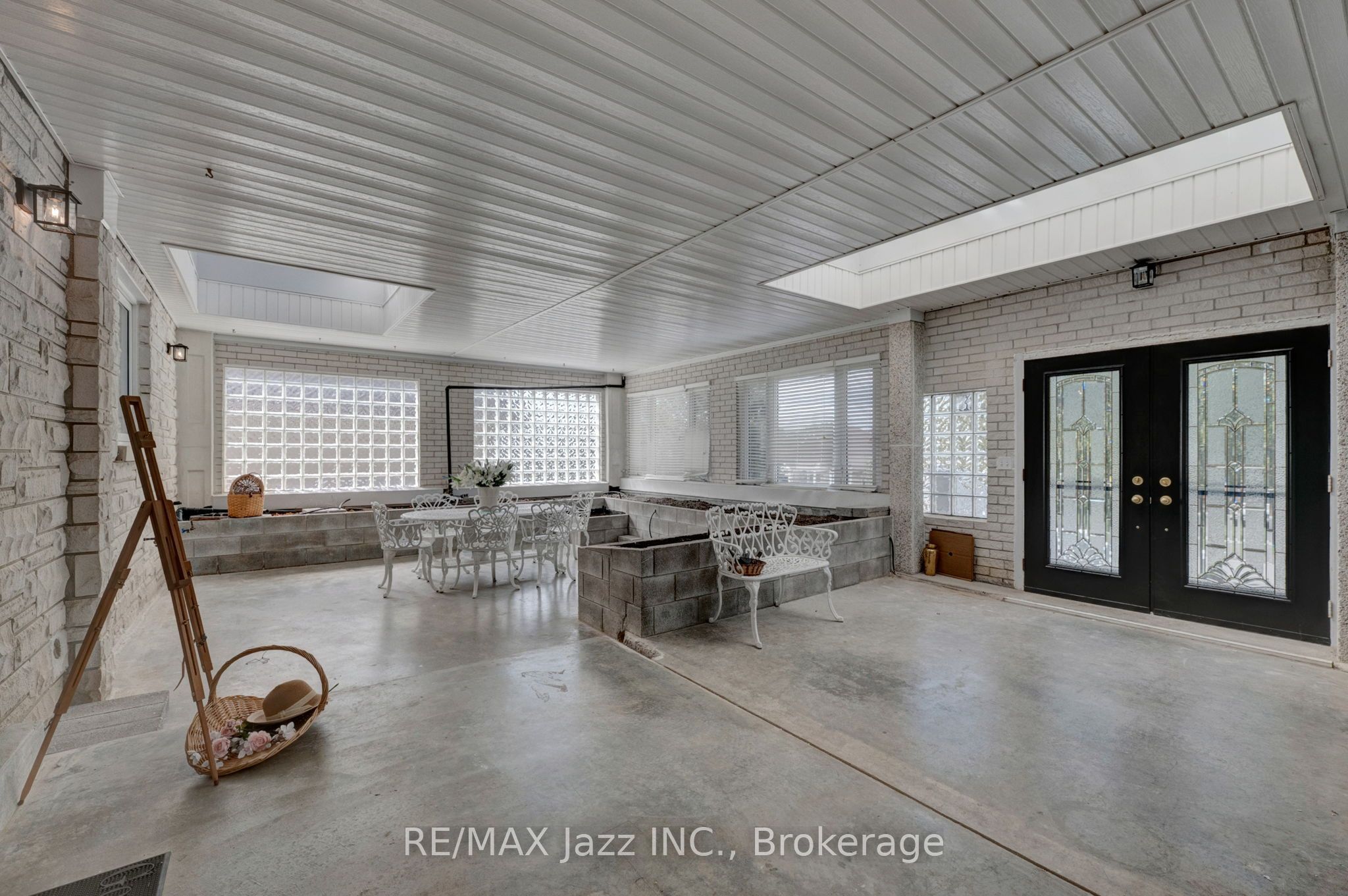 109 Elizabeth Street Property Photo 38