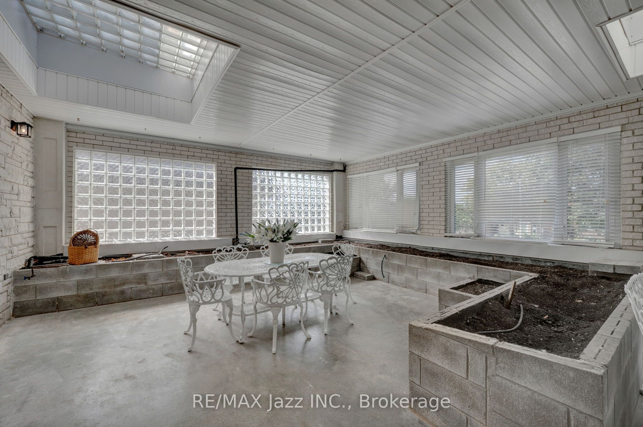 109 Elizabeth Street Property Photo 39