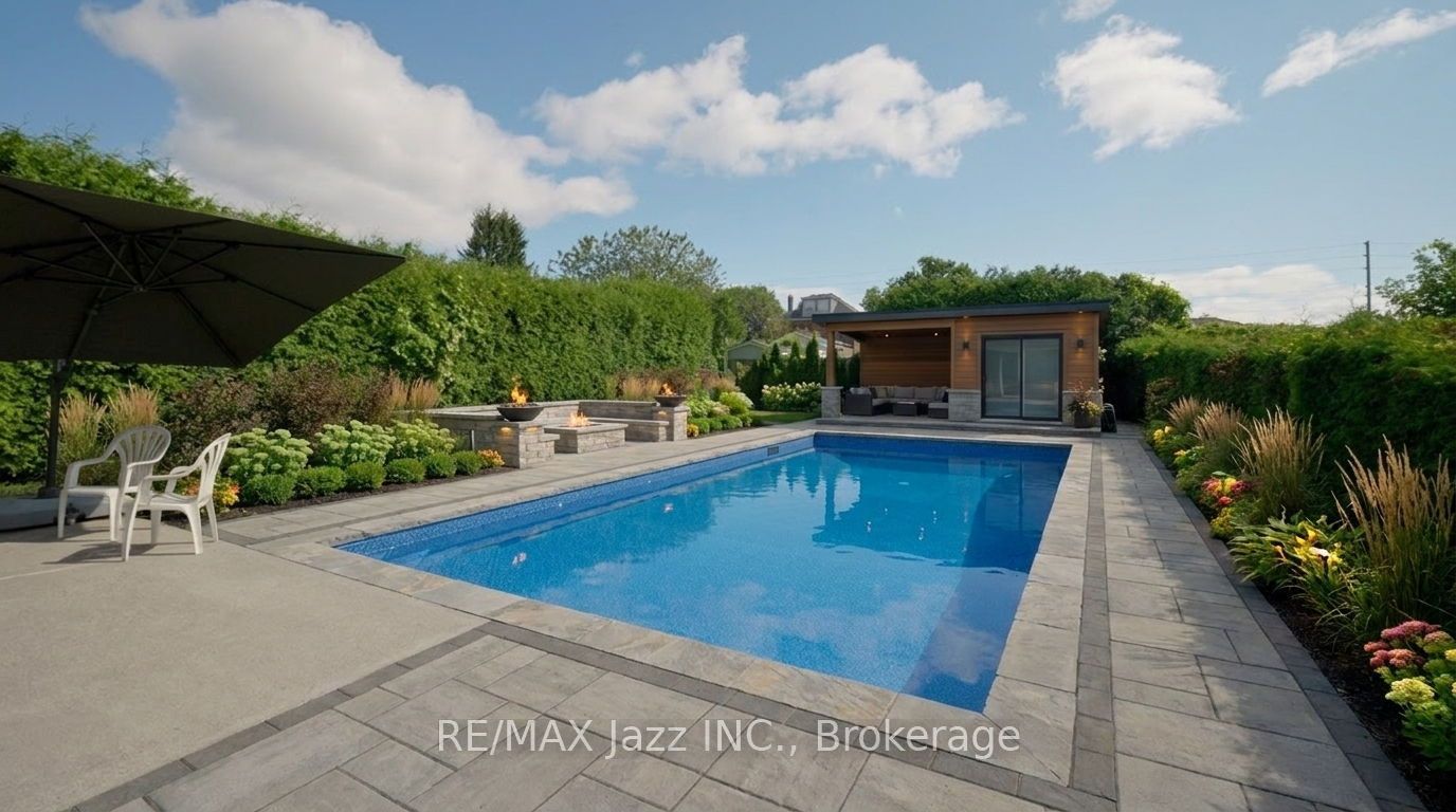 109 Elizabeth Street Property Photo 42