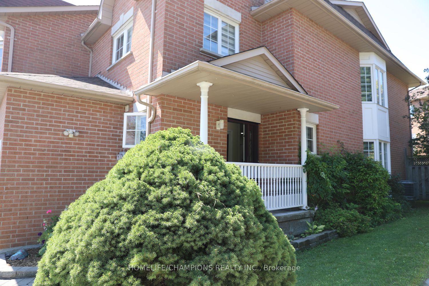 16 Echo Glen Road Property Photo 2