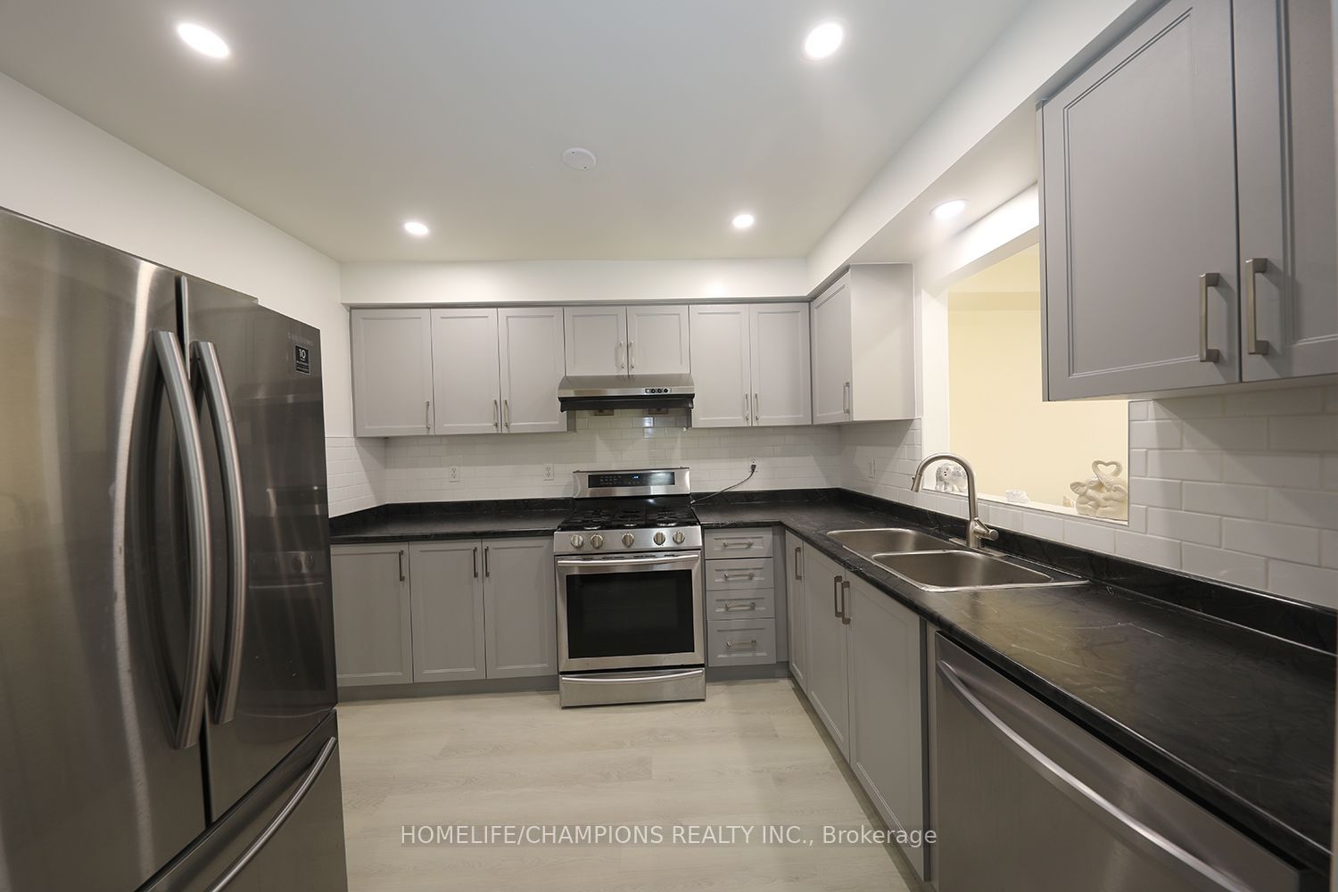 16 Echo Glen Road Property Photo 7