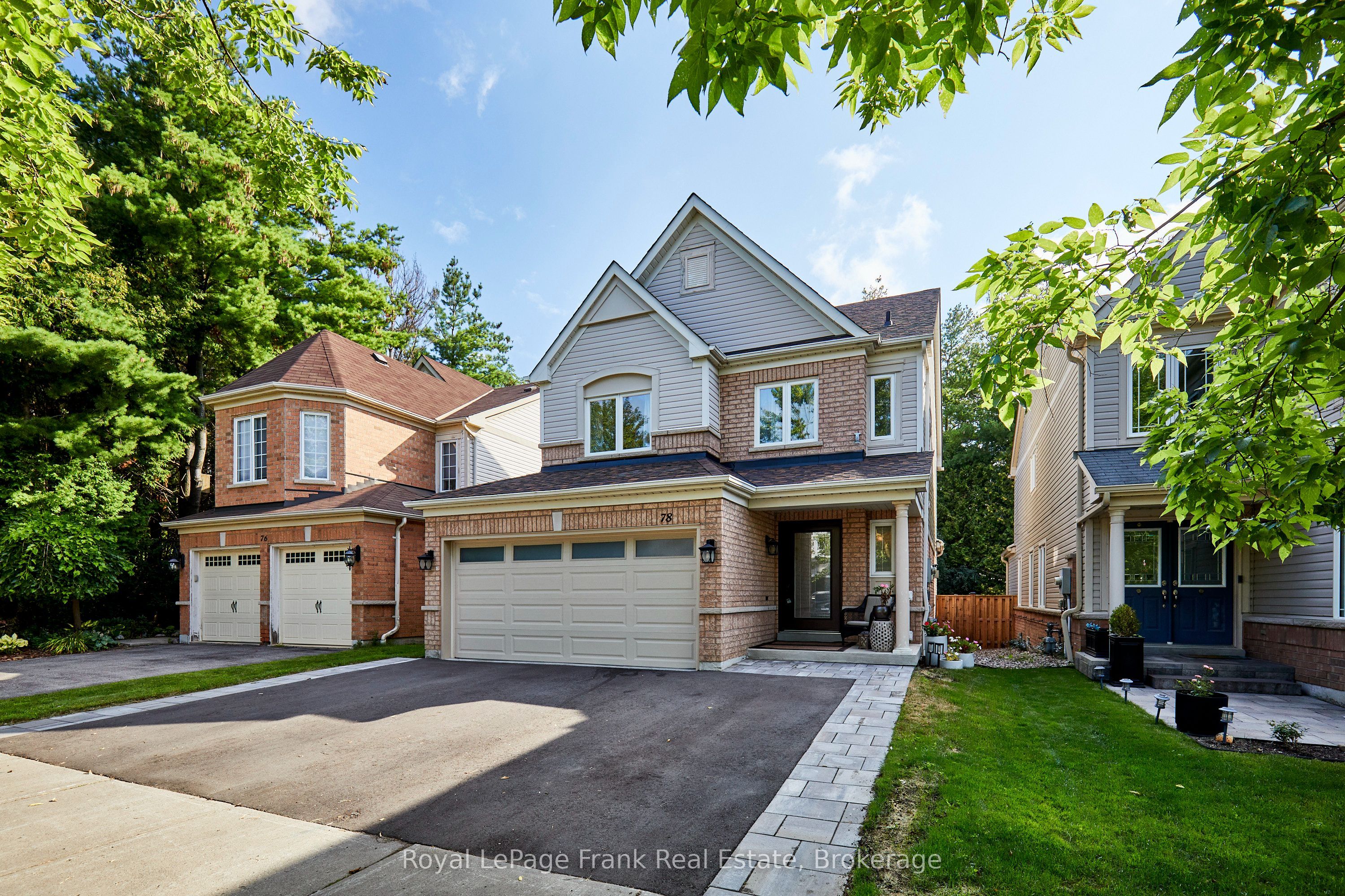 78 Beachgrove Crescent Property Photo 1