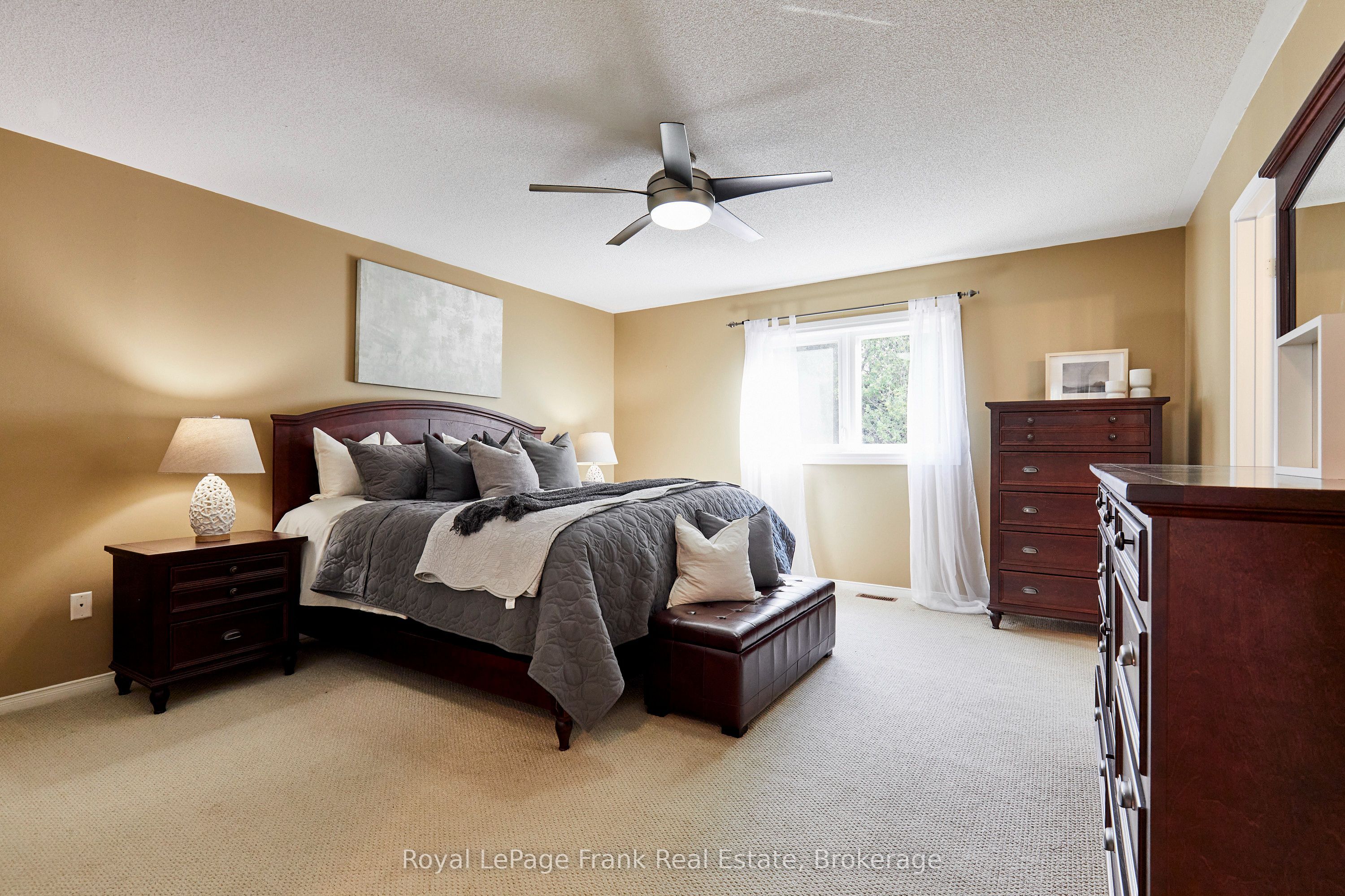 78 Beachgrove Crescent Property Photo 20