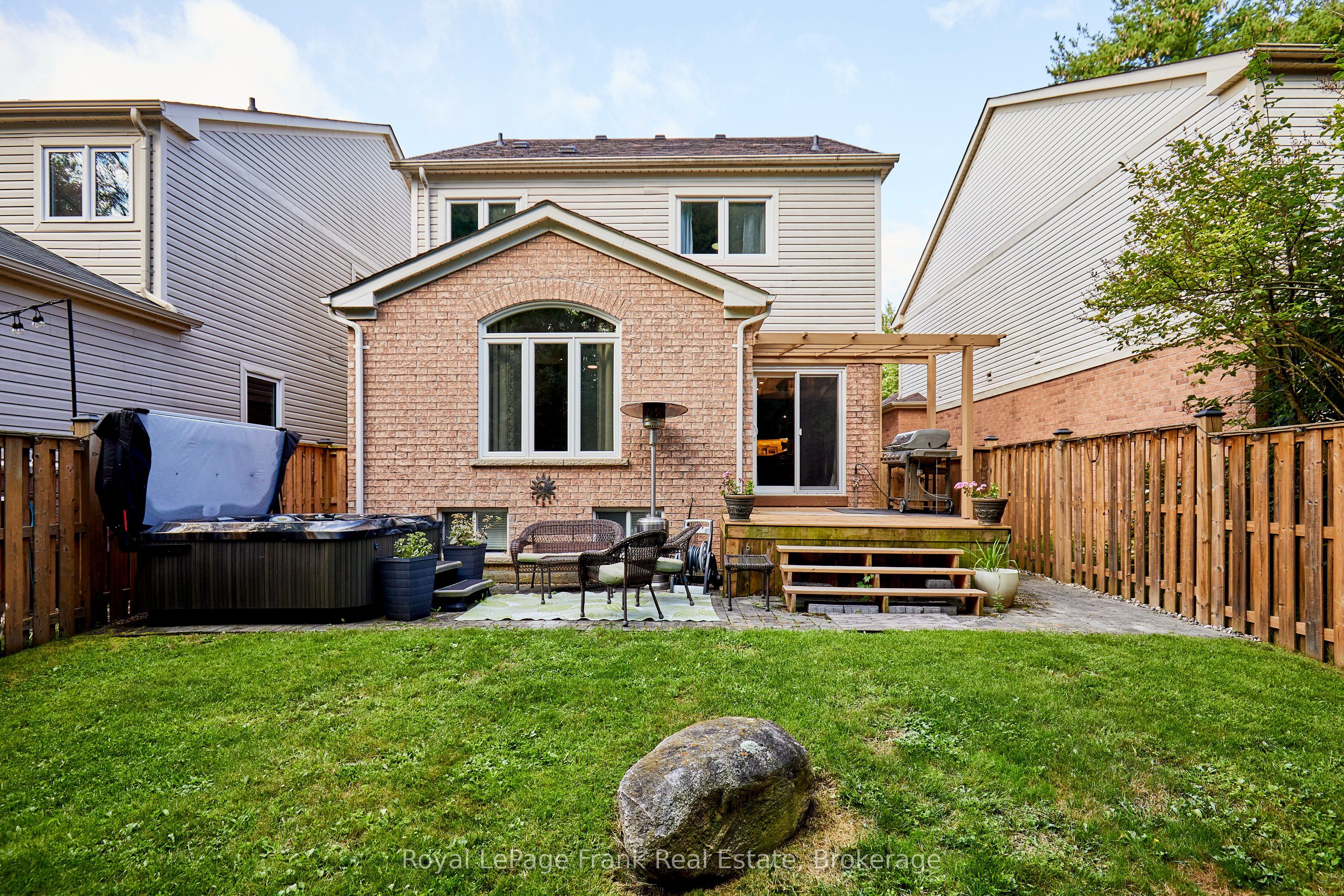 78 Beachgrove Crescent Property Photo 35