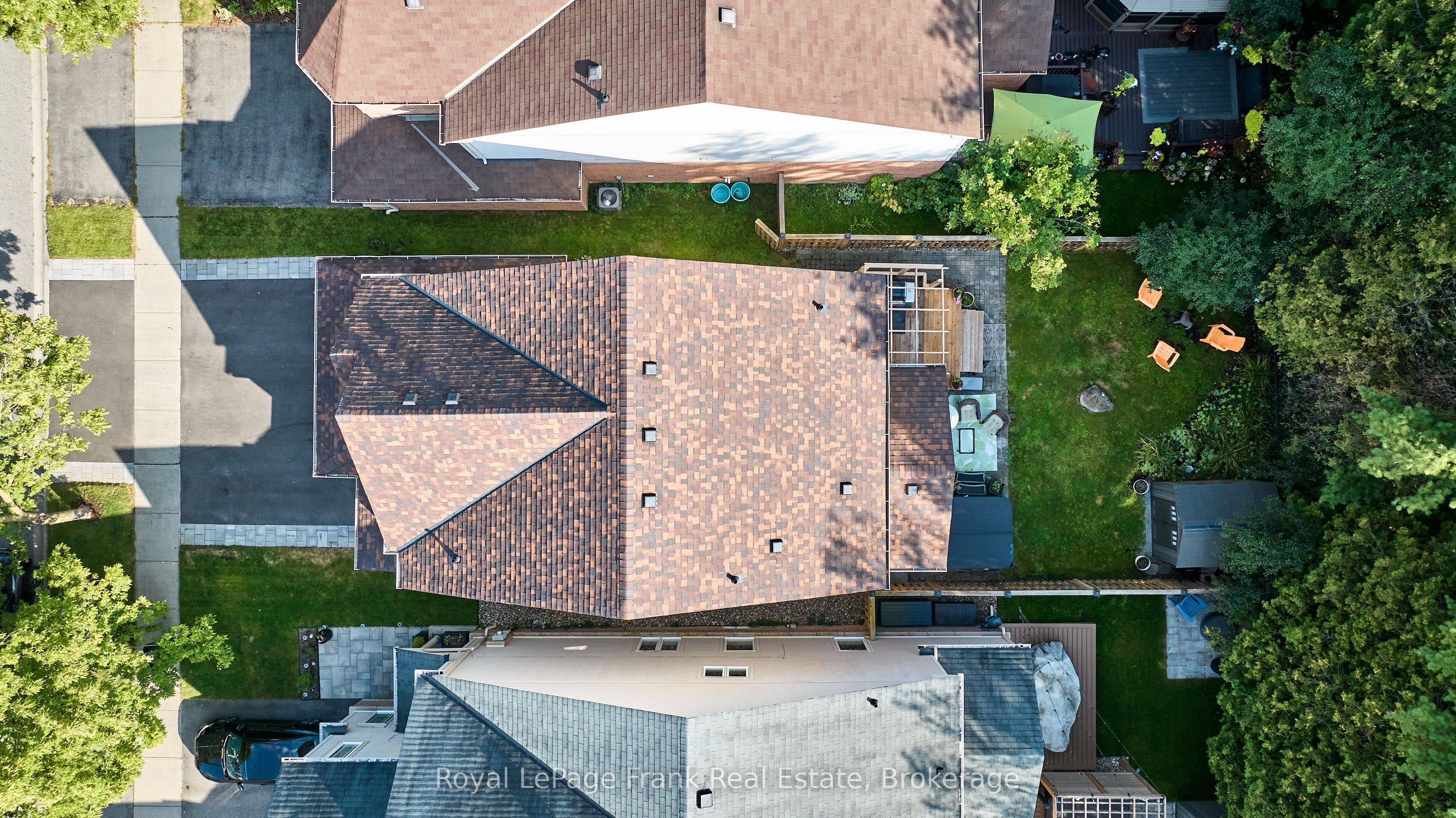 78 Beachgrove Crescent Property Photo 46