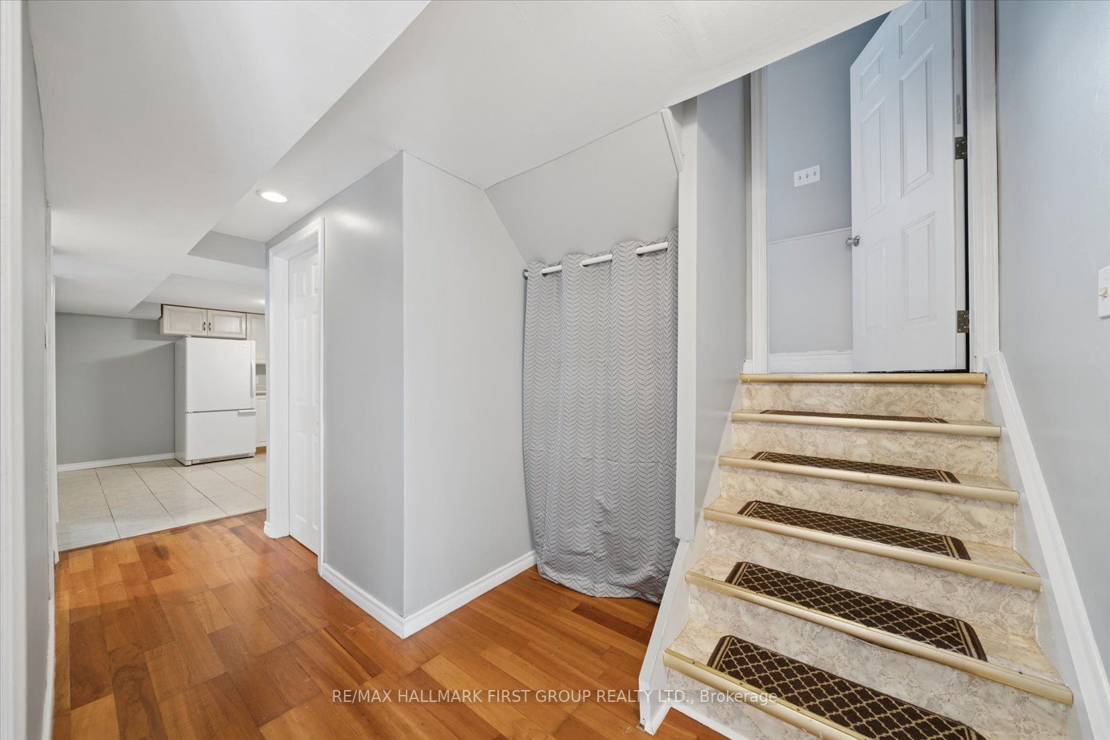 531 Harmony Road S Property Photo 4