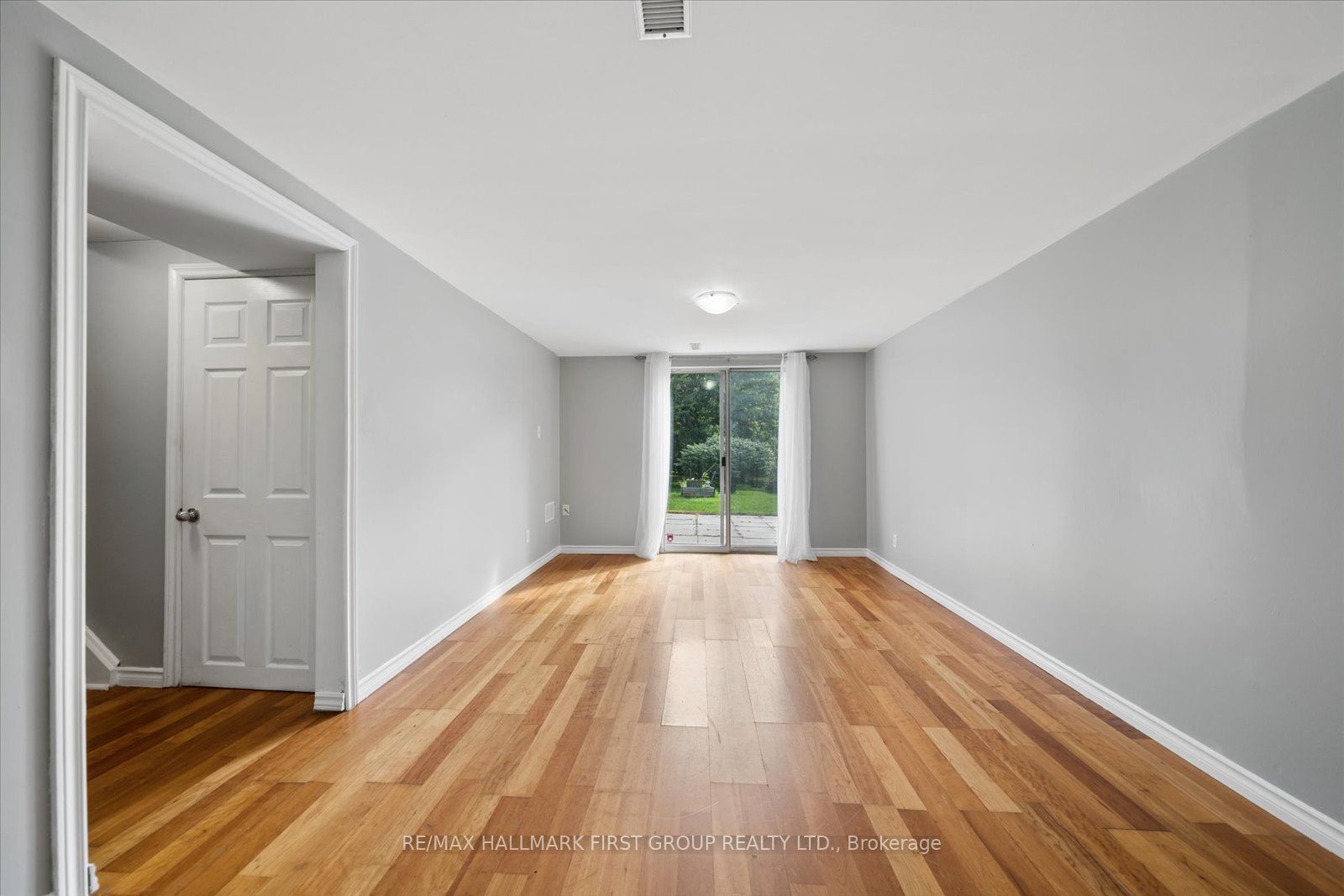 531 Harmony Road S Property Photo 5