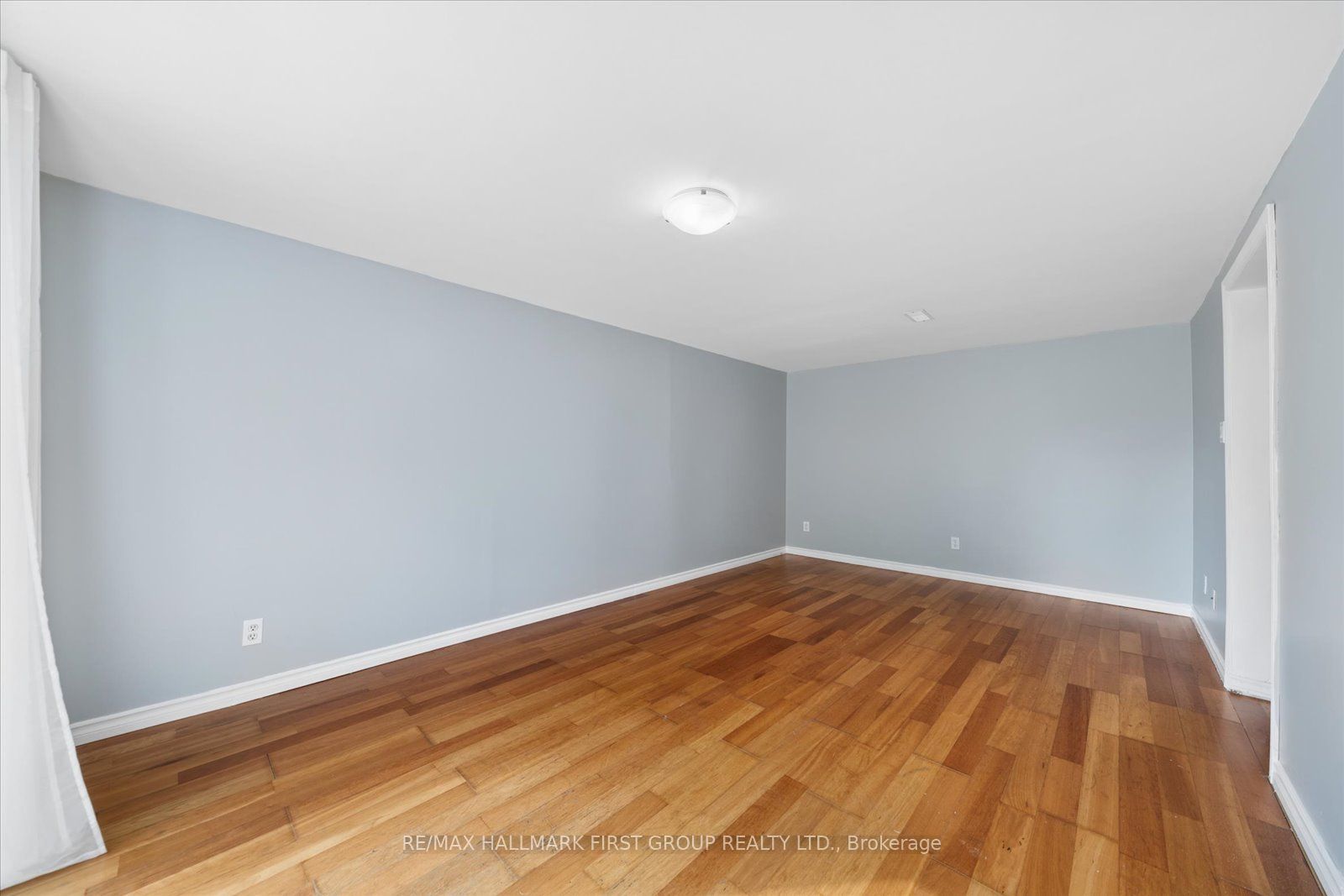 531 Harmony Road S Property Photo 6