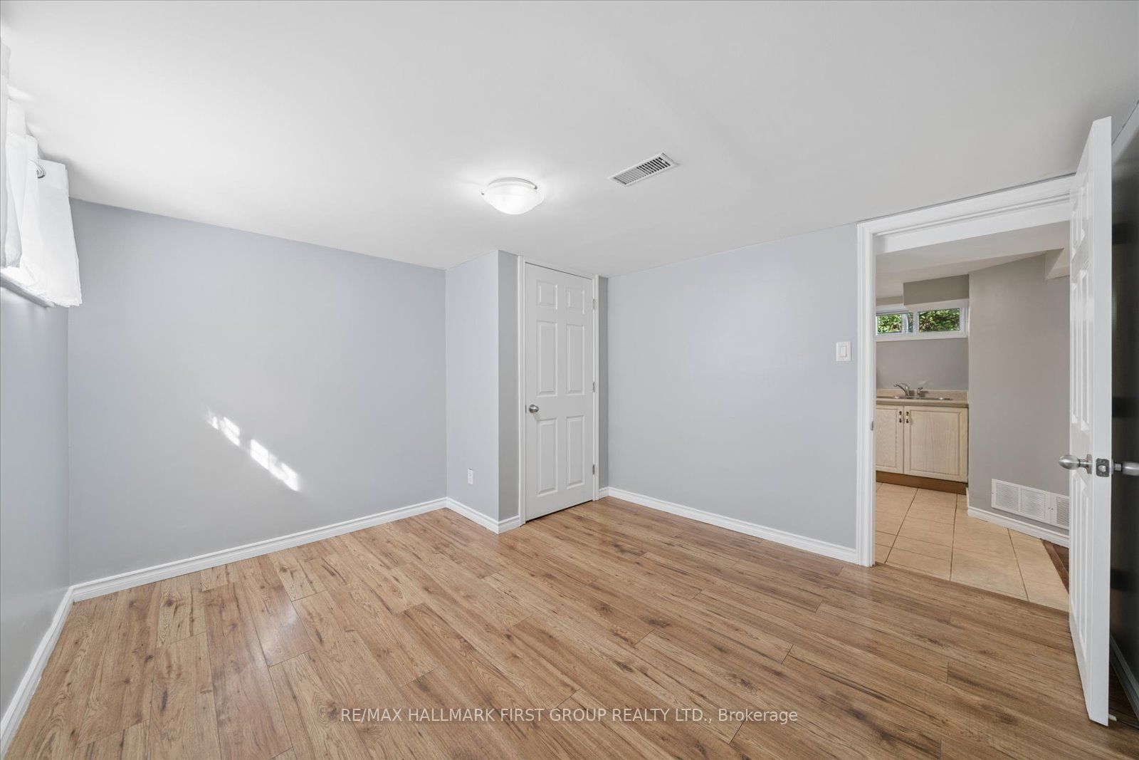 531 Harmony Road S Property Photo 14