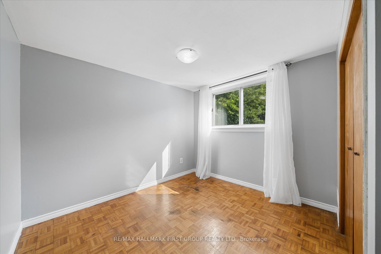 531 Harmony Road S Property Photo 15