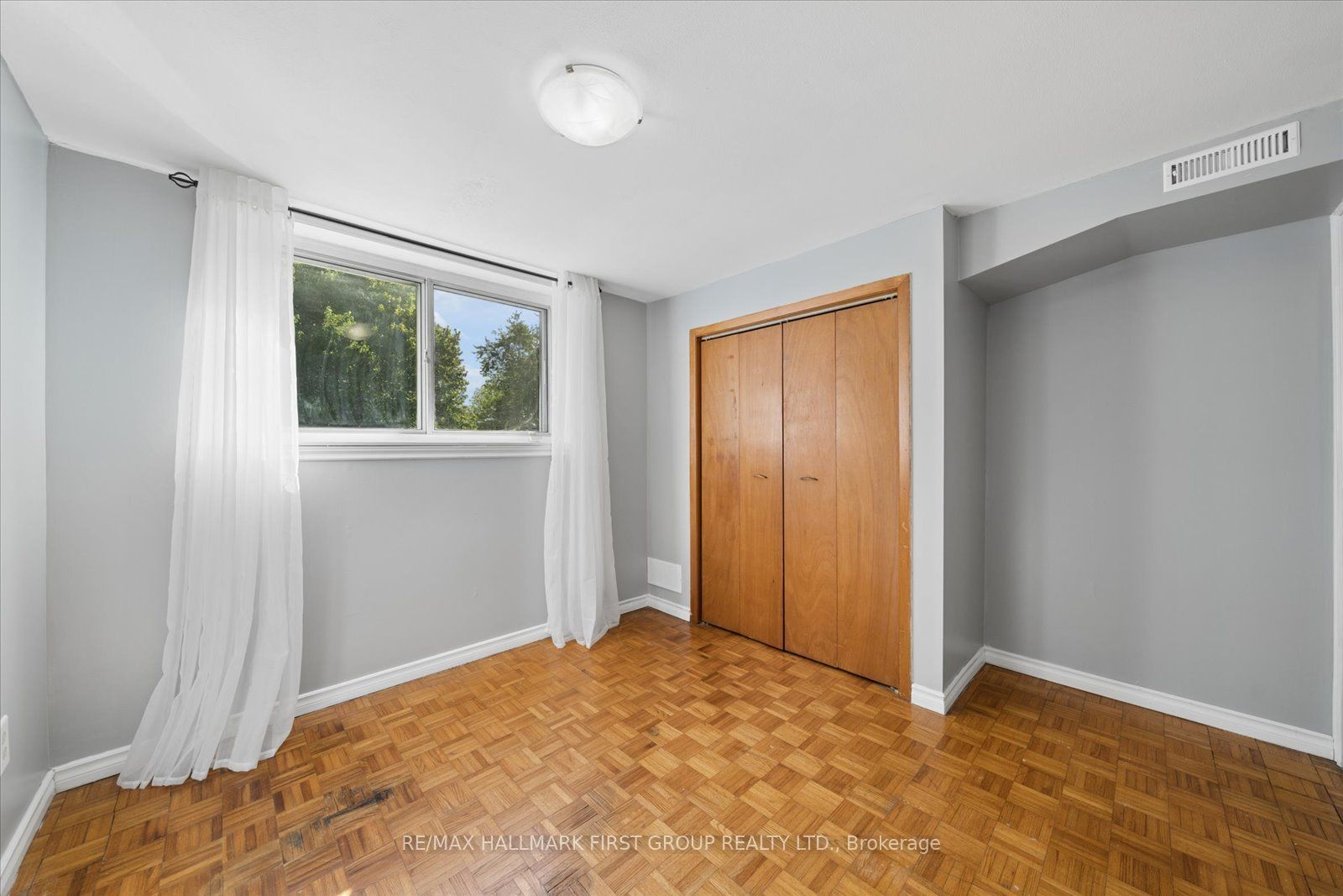 531 Harmony Road S Property Photo 16