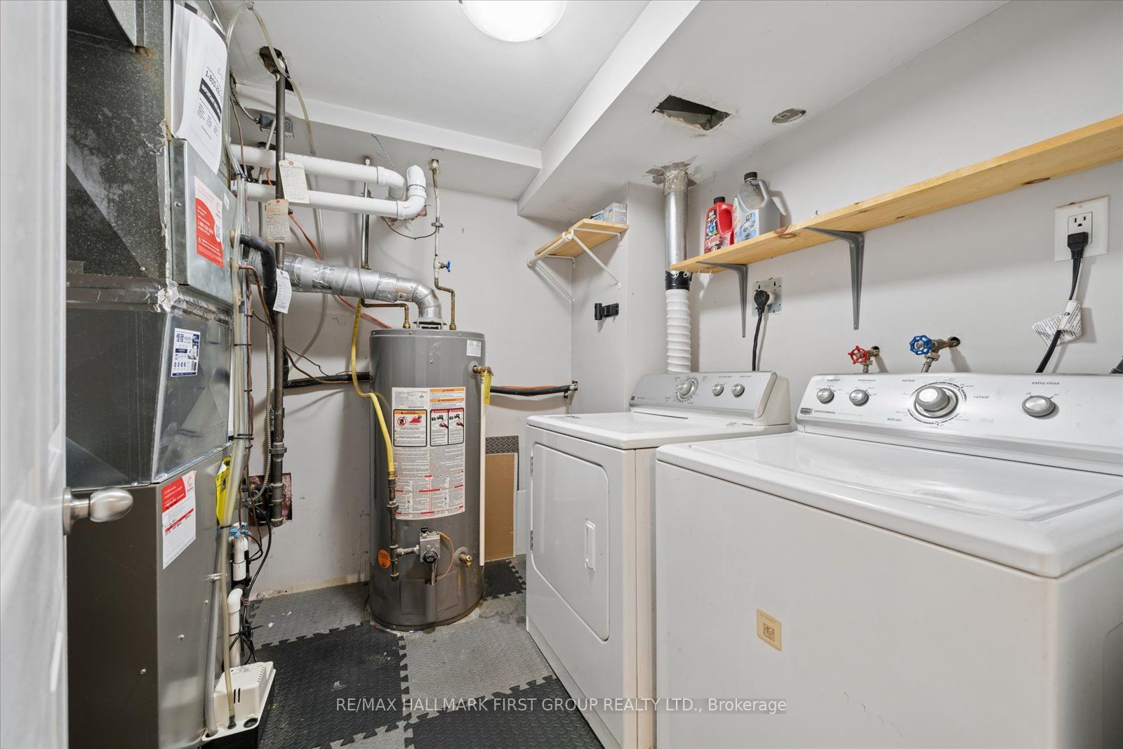531 Harmony Road S Property Photo 18