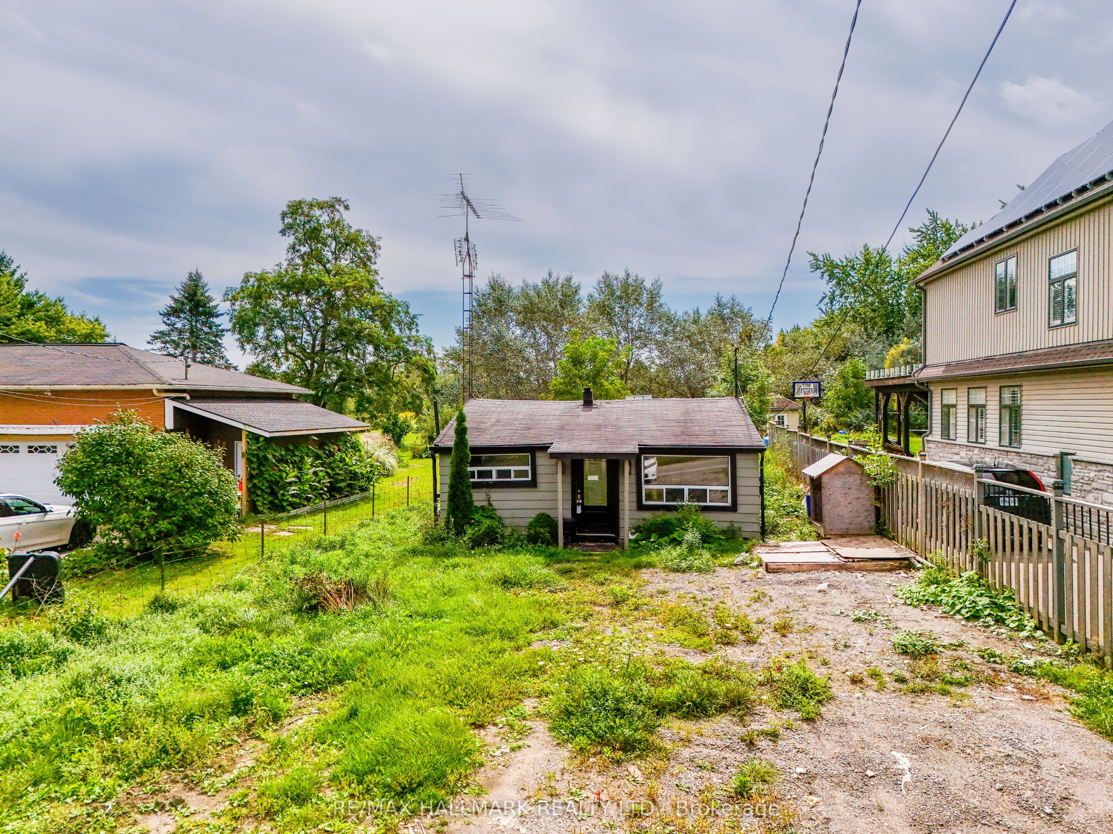 51 Range Road Property Photo 2