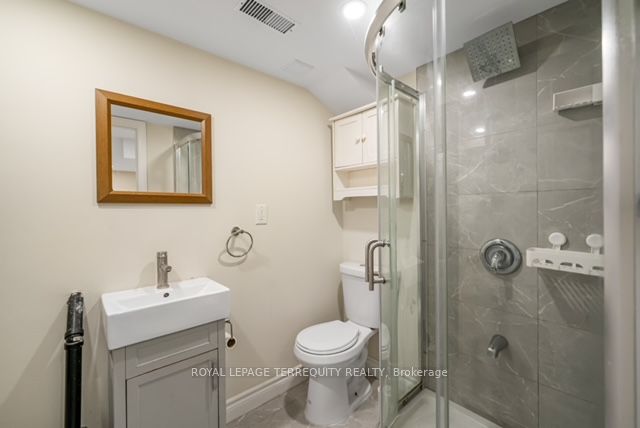 1 Devineridge Avenue Property Photo 8