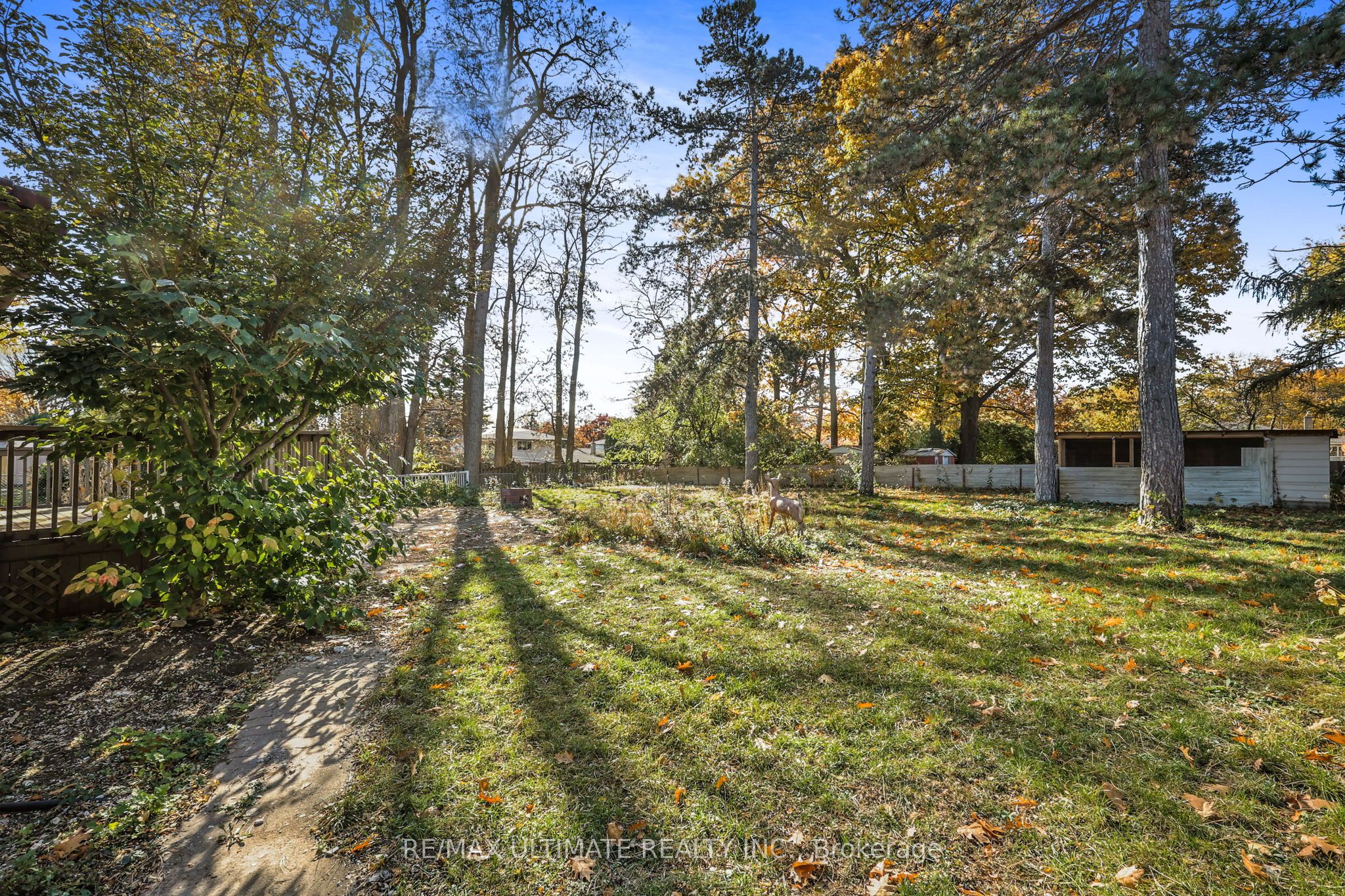 1010 Ritson Road N Property Photo 15