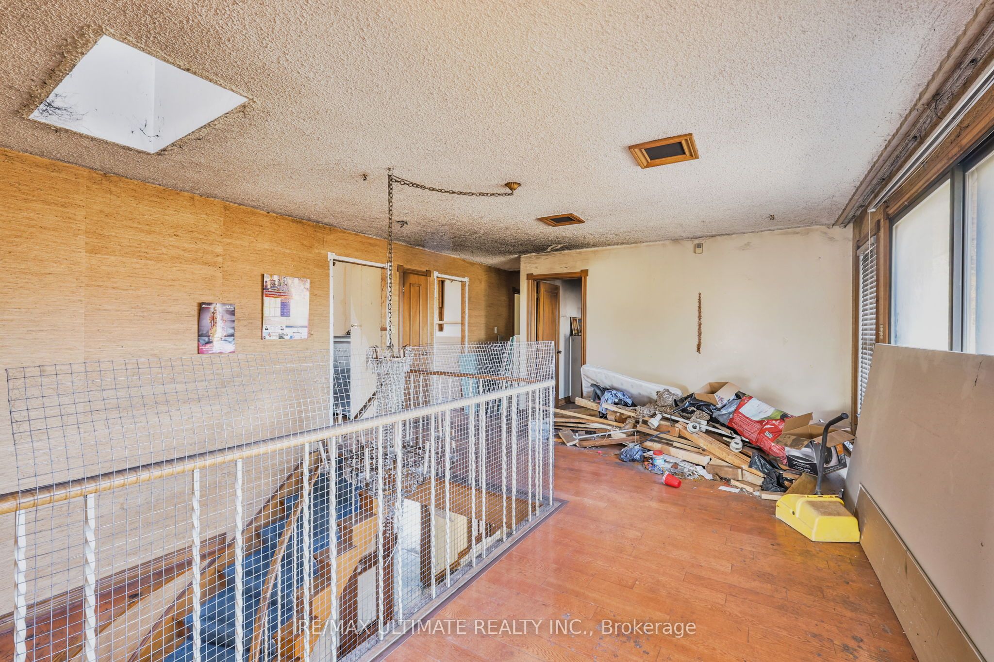 1010 Ritson Road N Property Photo 27