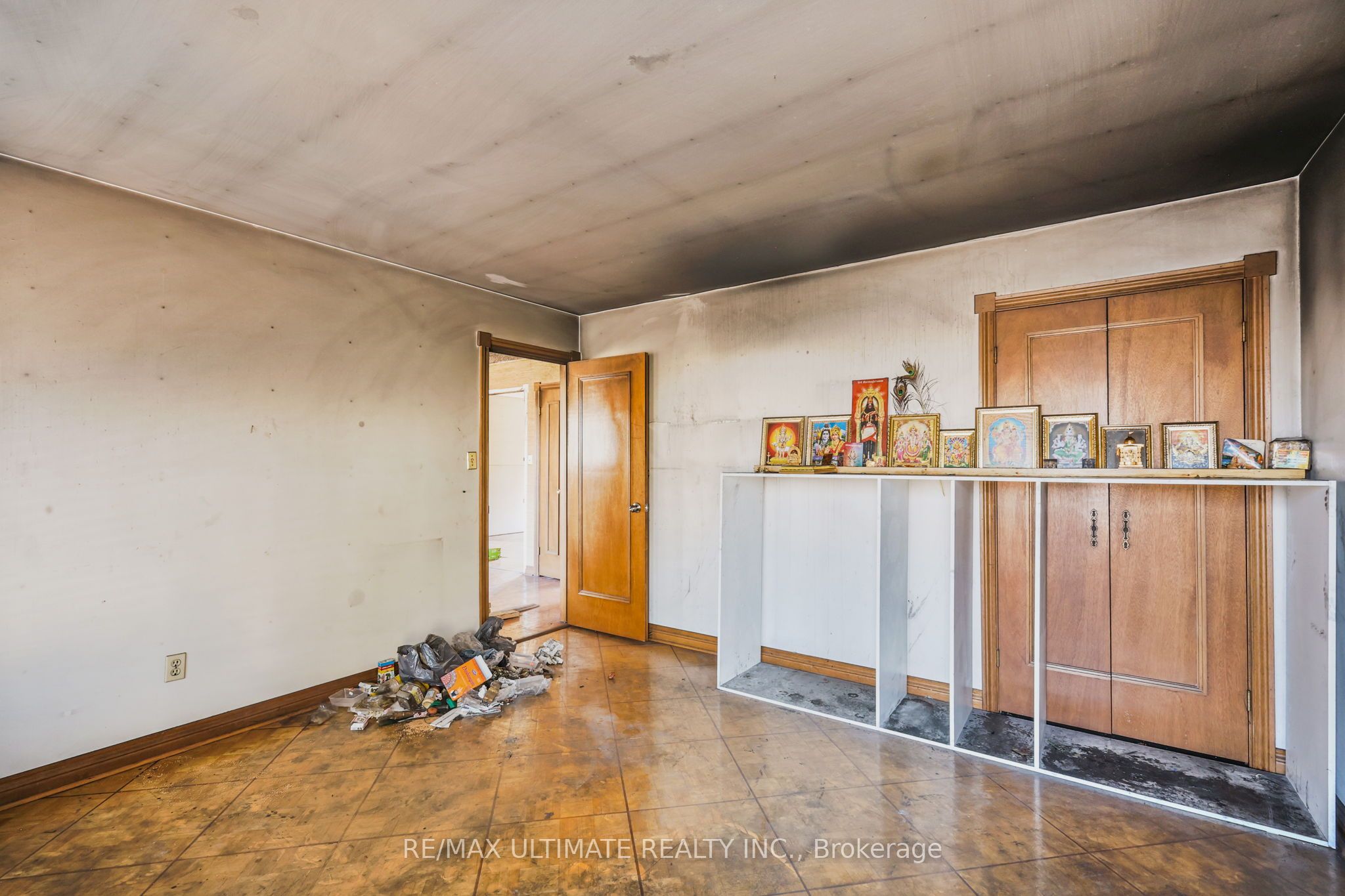 1010 Ritson Road N Property Photo 31