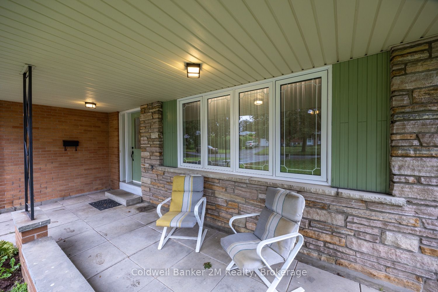 314 Inverness Drive Property Photo 3