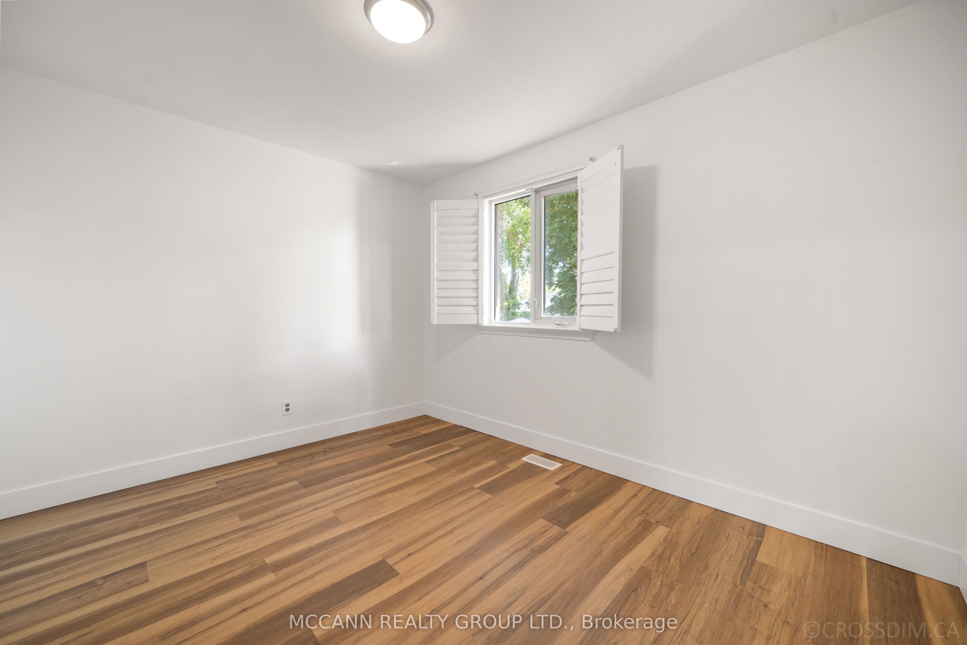 17 Barlow Road Property Photo 14