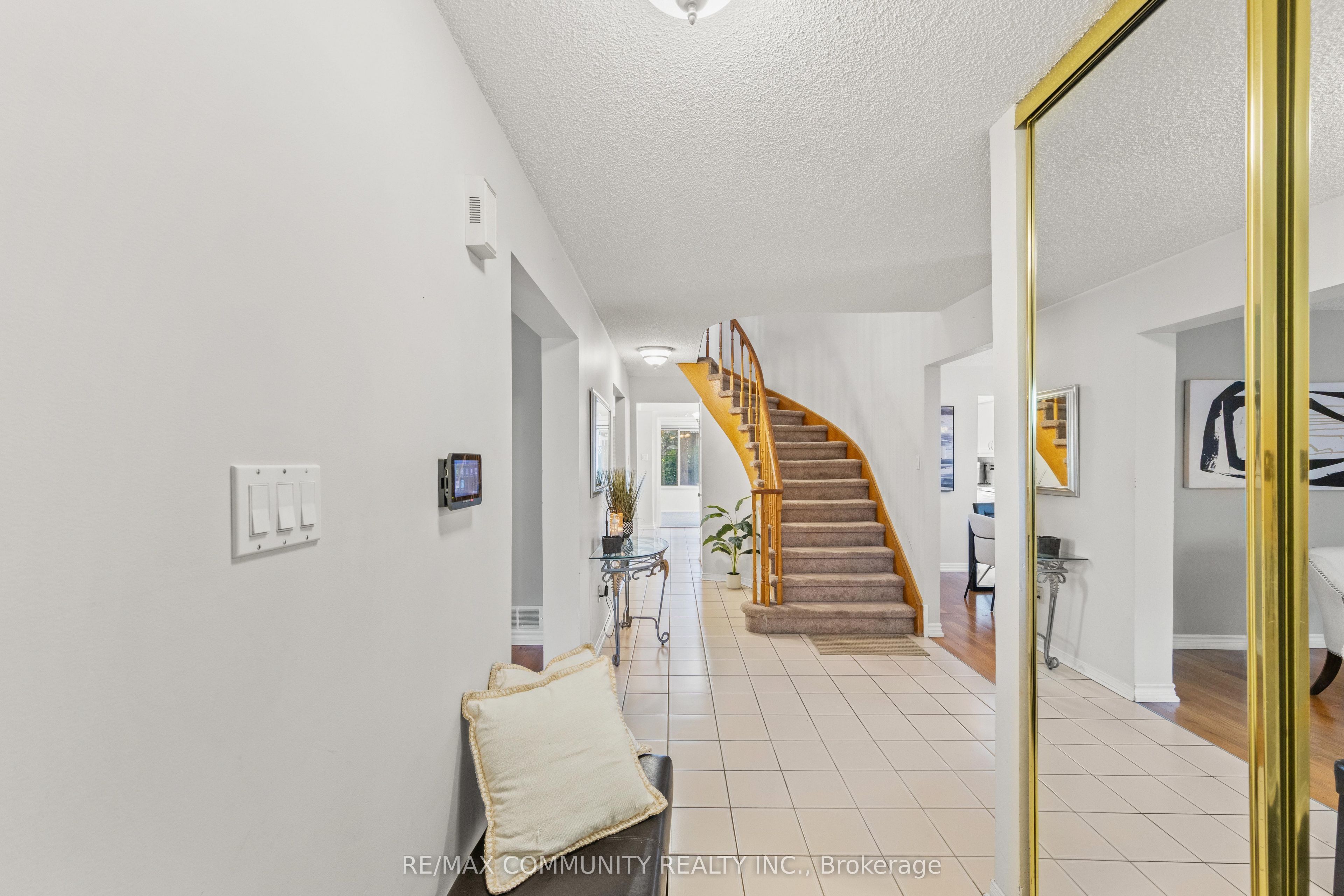 5 Plowman Drive Property Photo 2