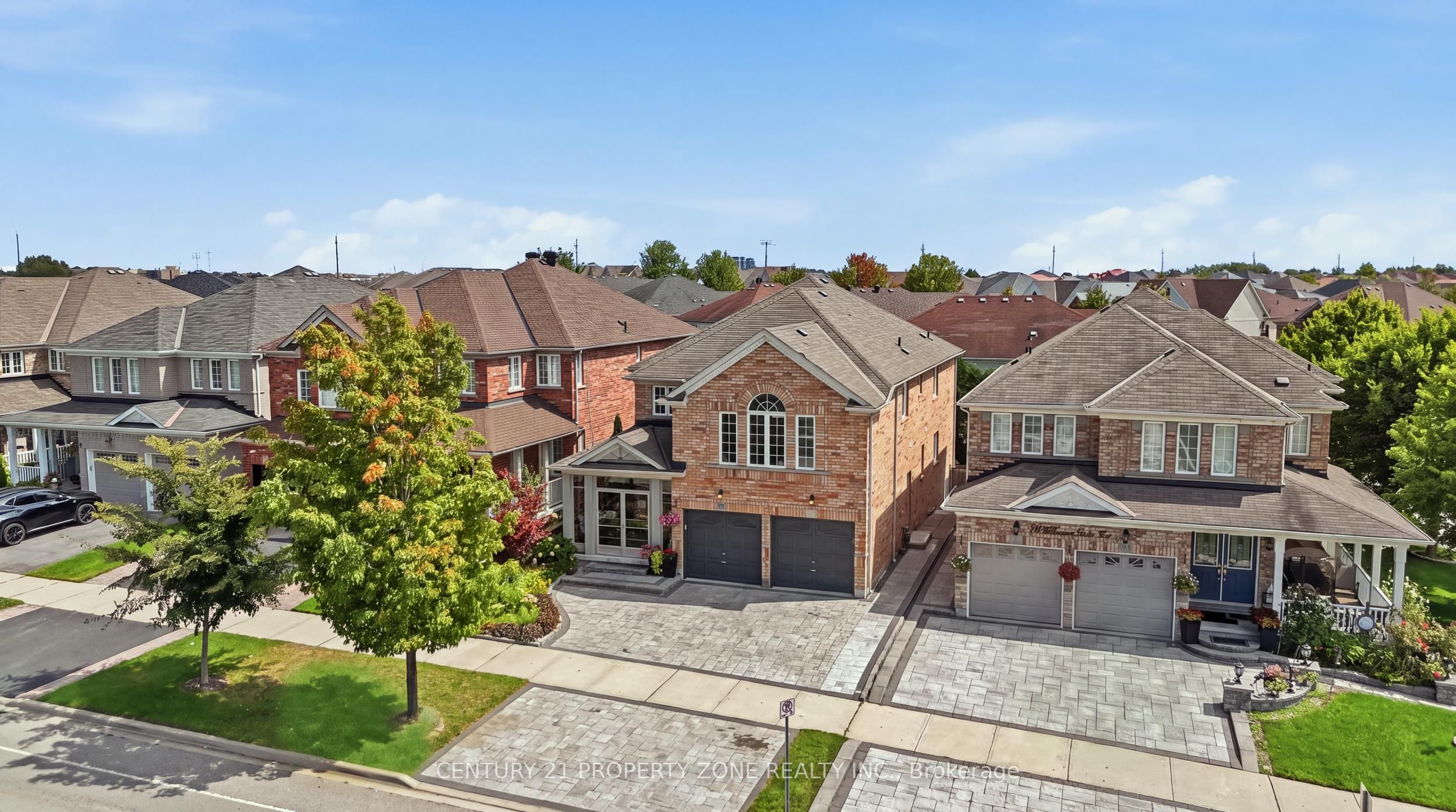 239 Williamson Drive W
