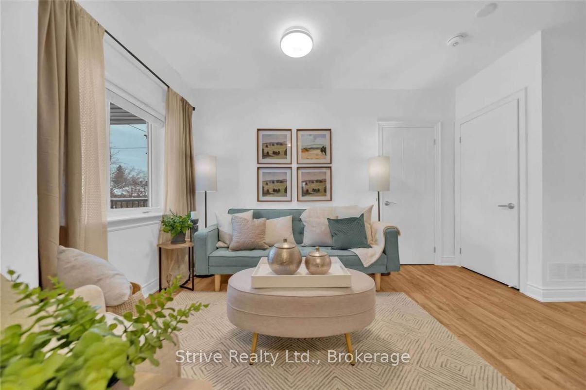 18 Mclaughlin Boulevard Property Photo 3
