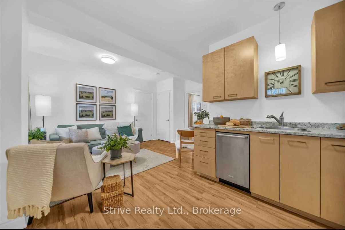 18 Mclaughlin Boulevard Property Photo 7