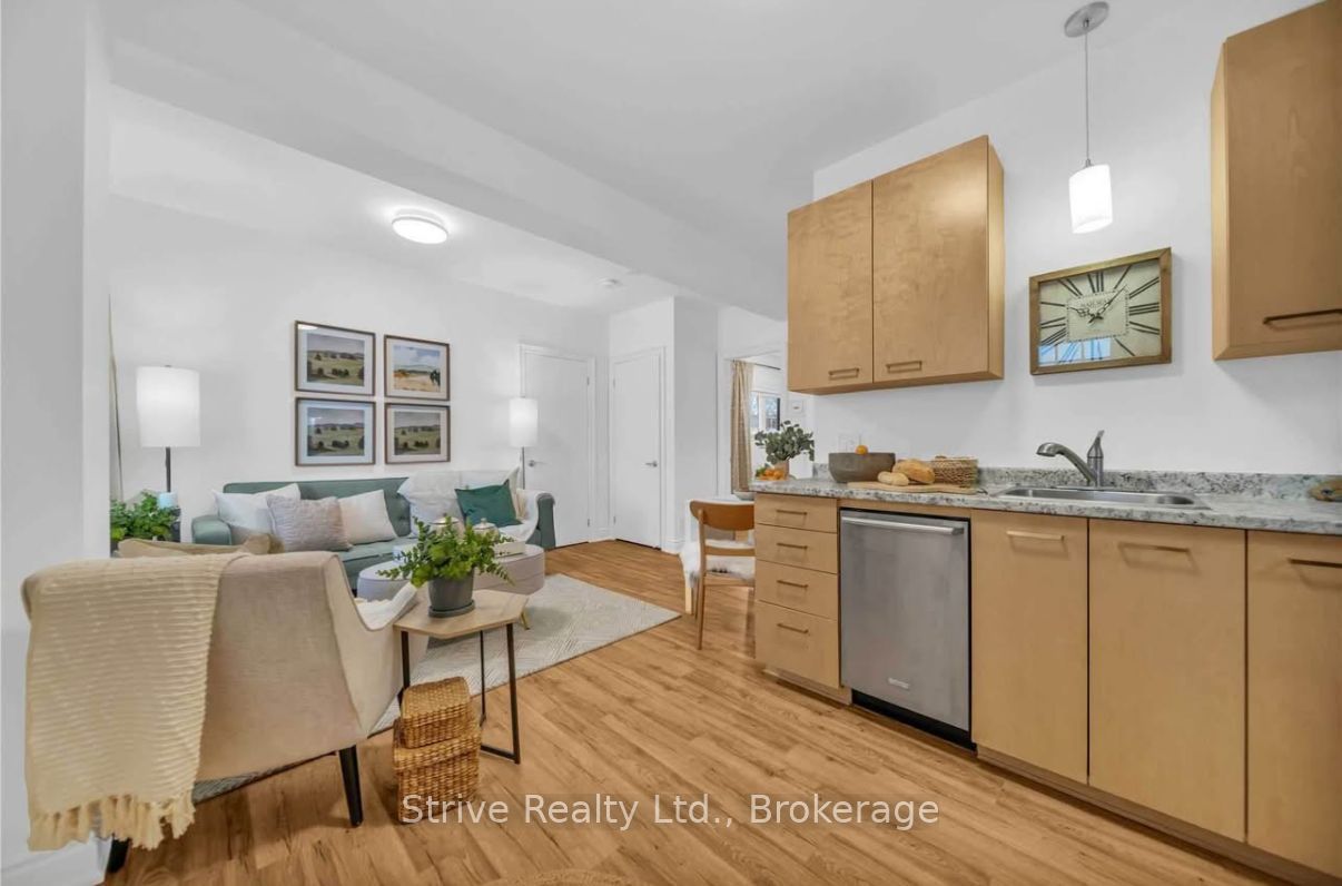 18 Mclaughlin Boulevard Property Photo 8