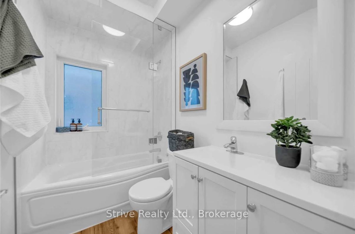 18 Mclaughlin Boulevard Property Photo 10