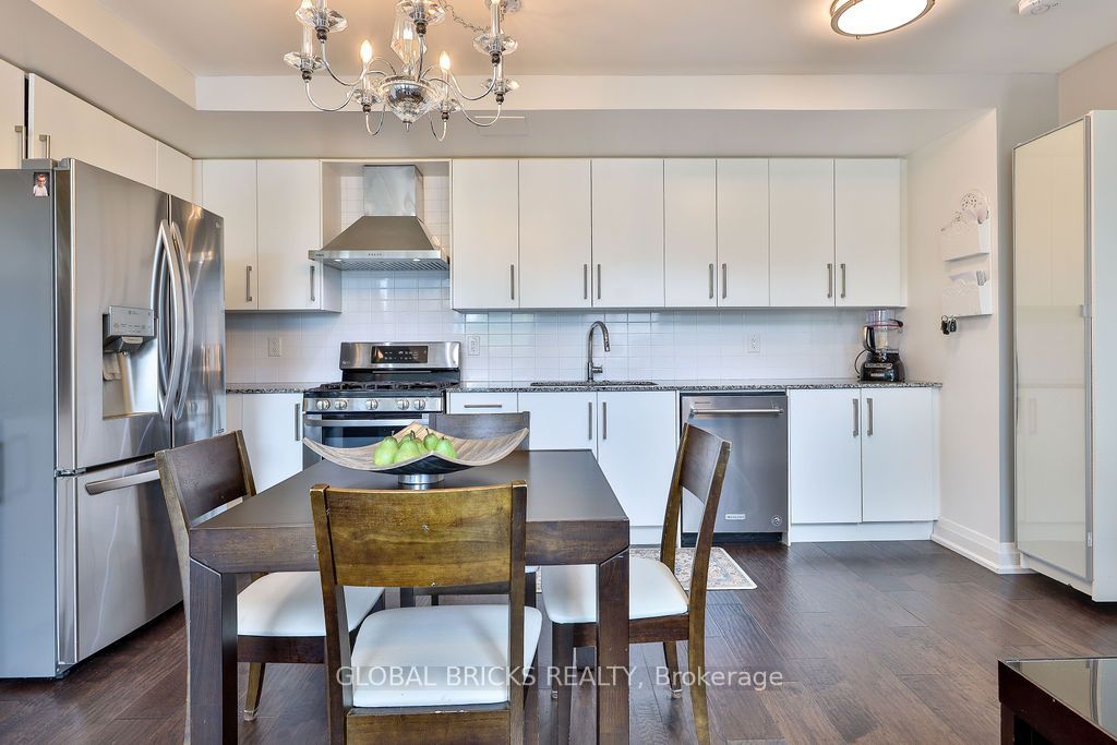 1870 Altona Road #38 Property Photo 21