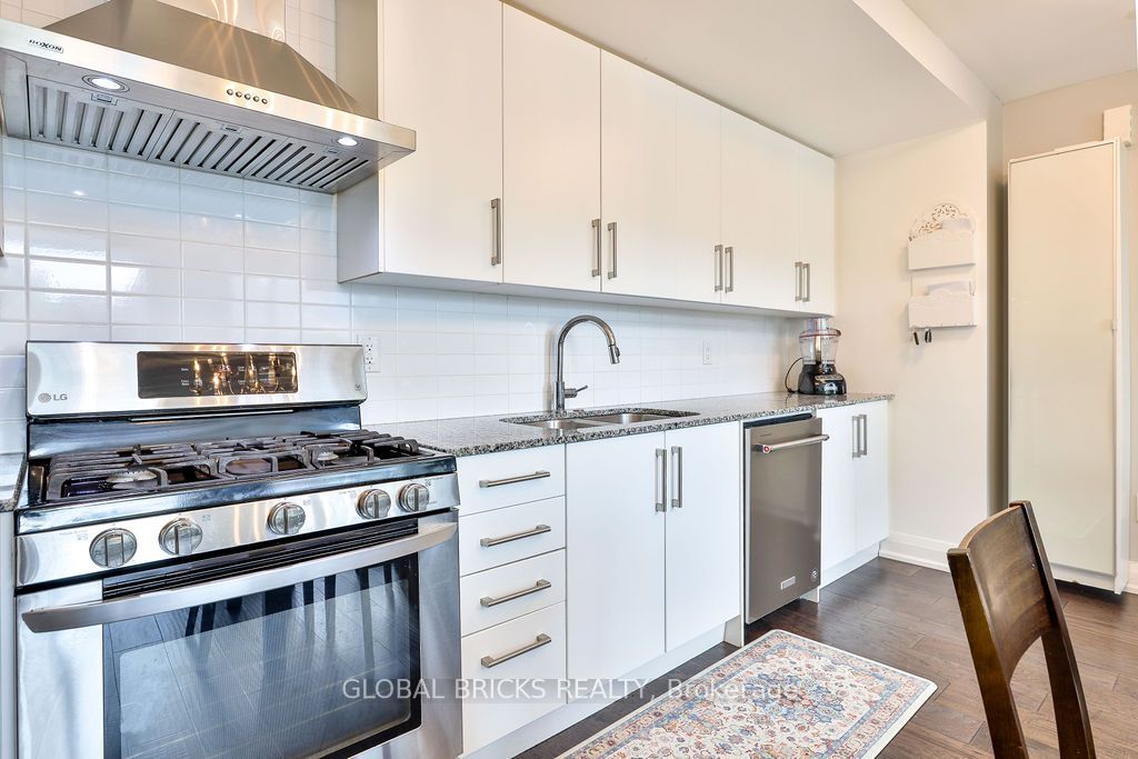 1870 Altona Road #38 Property Photo 23