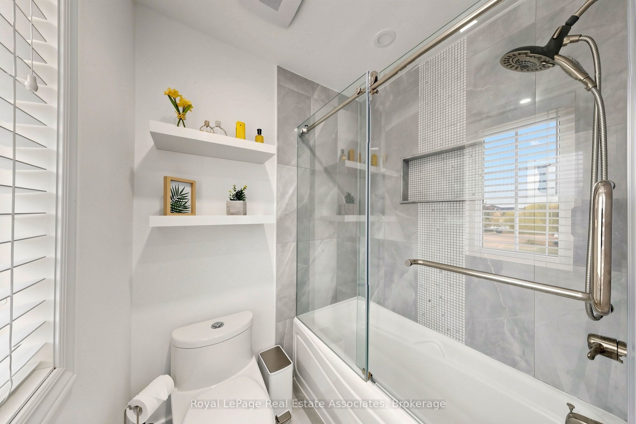 2 Primeau Avenue Property Photo 29
