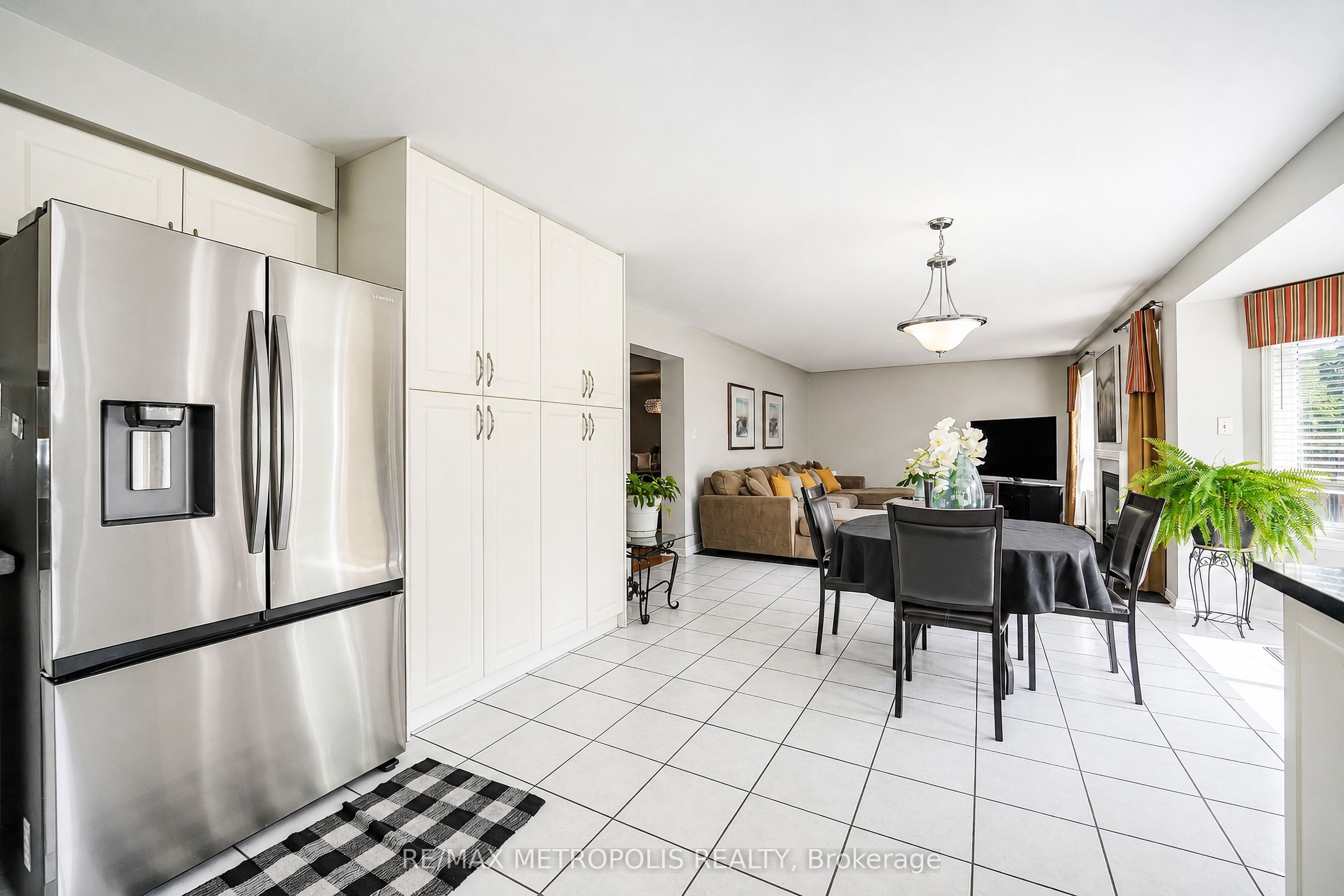 58 Dunwell Crescent Property Photo 6