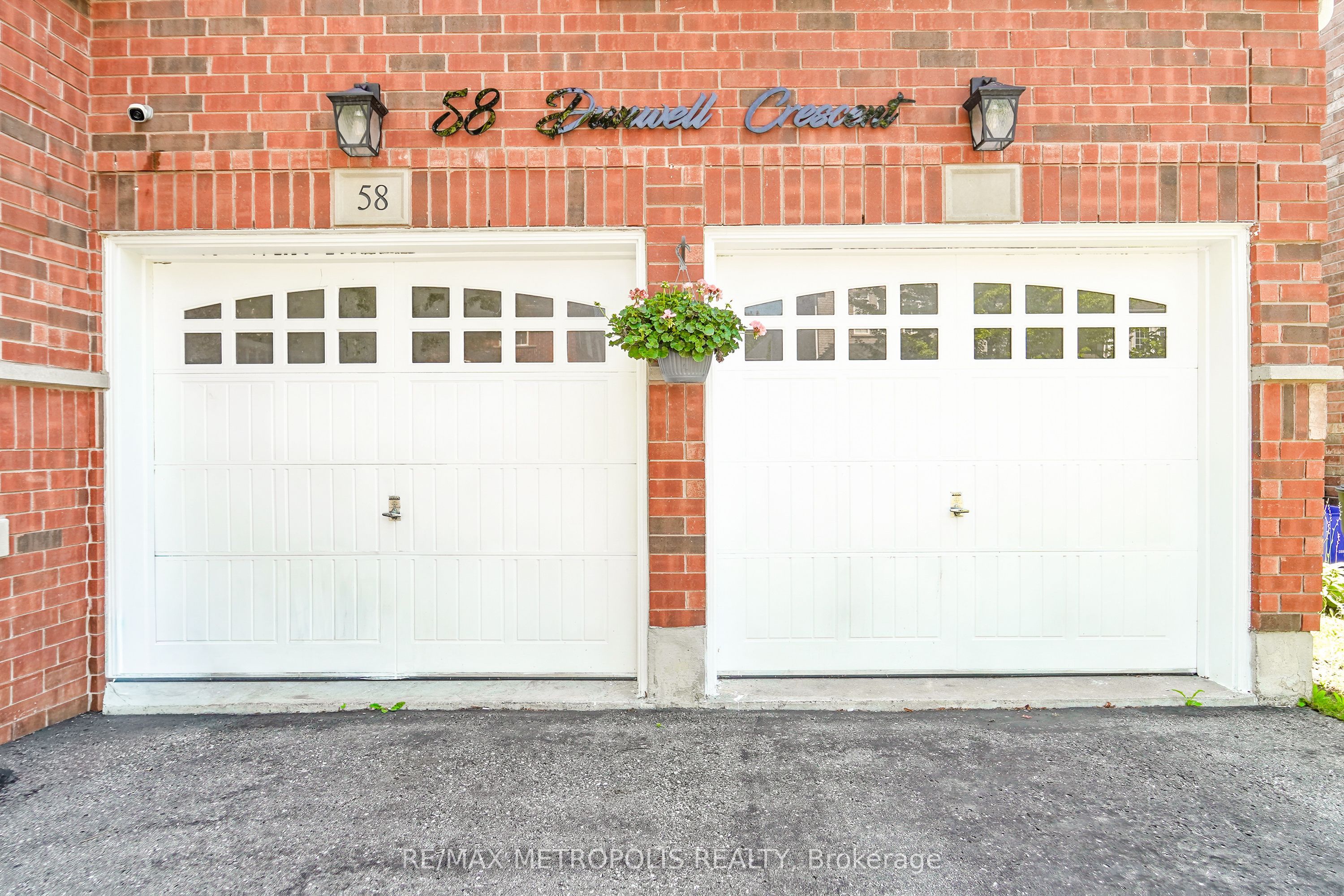 58 Dunwell Crescent Property Photo 19
