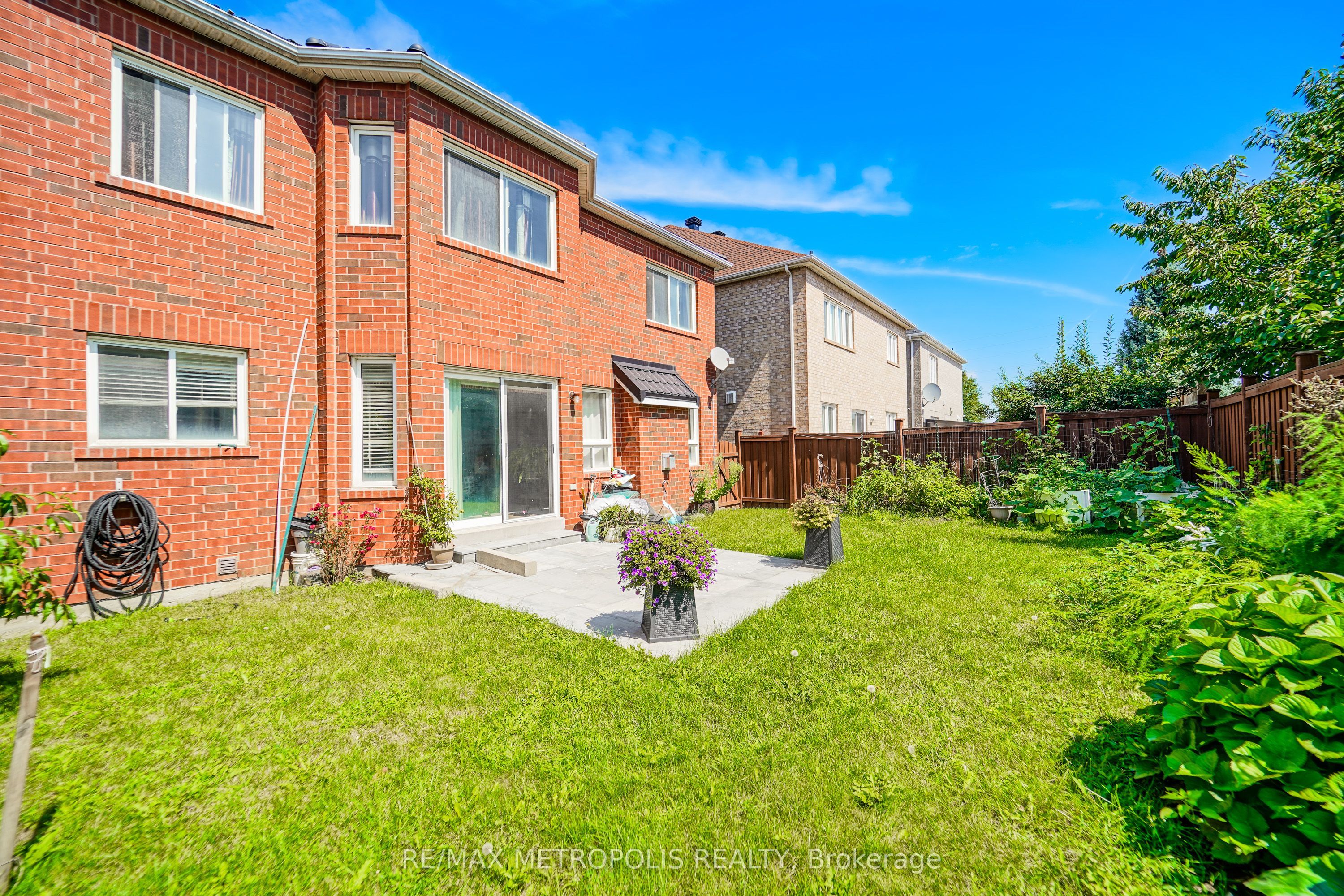 58 Dunwell Crescent Property Photo 23