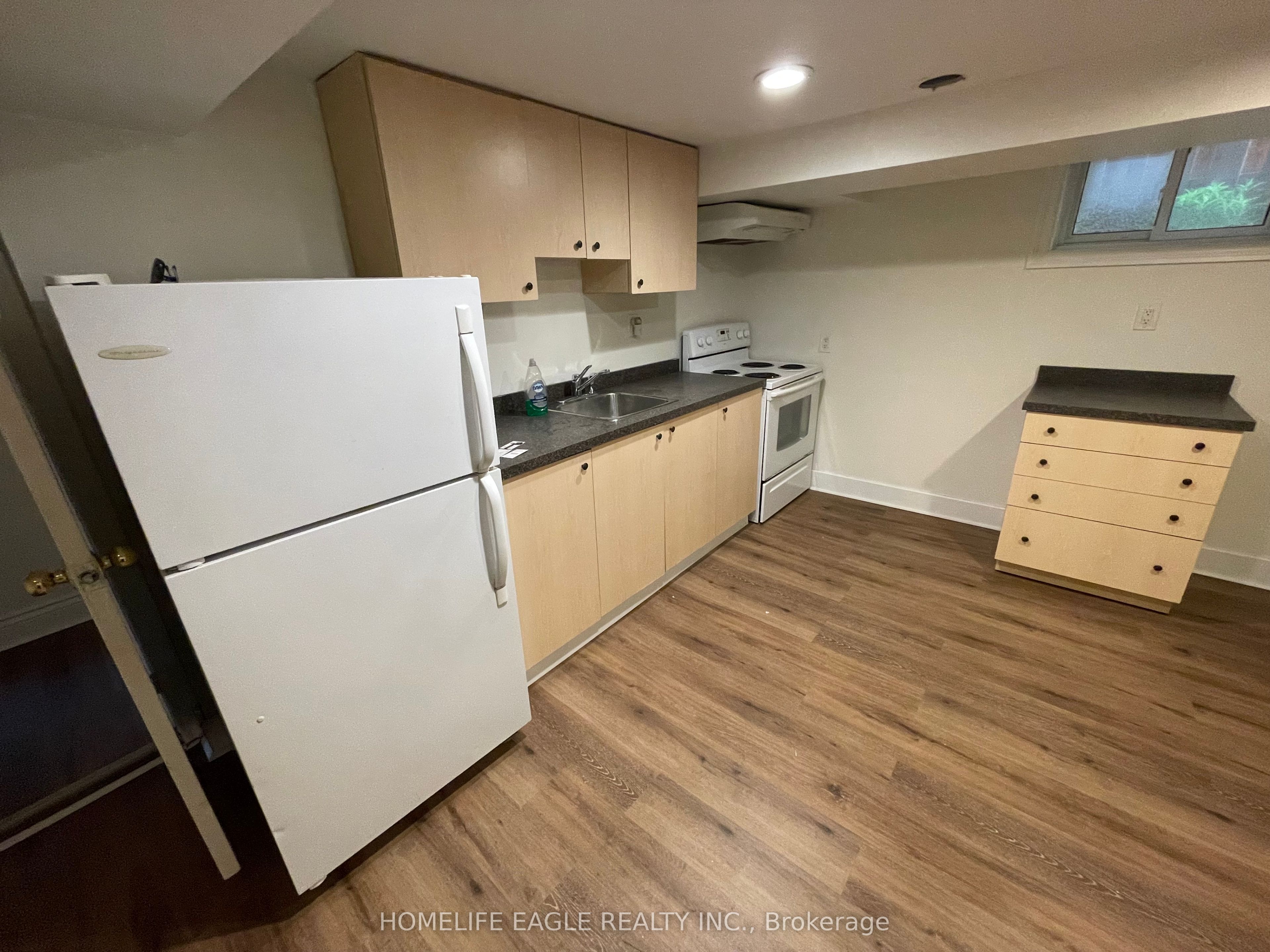 1277 Broadview Avenue Lower Level Property Photo 4