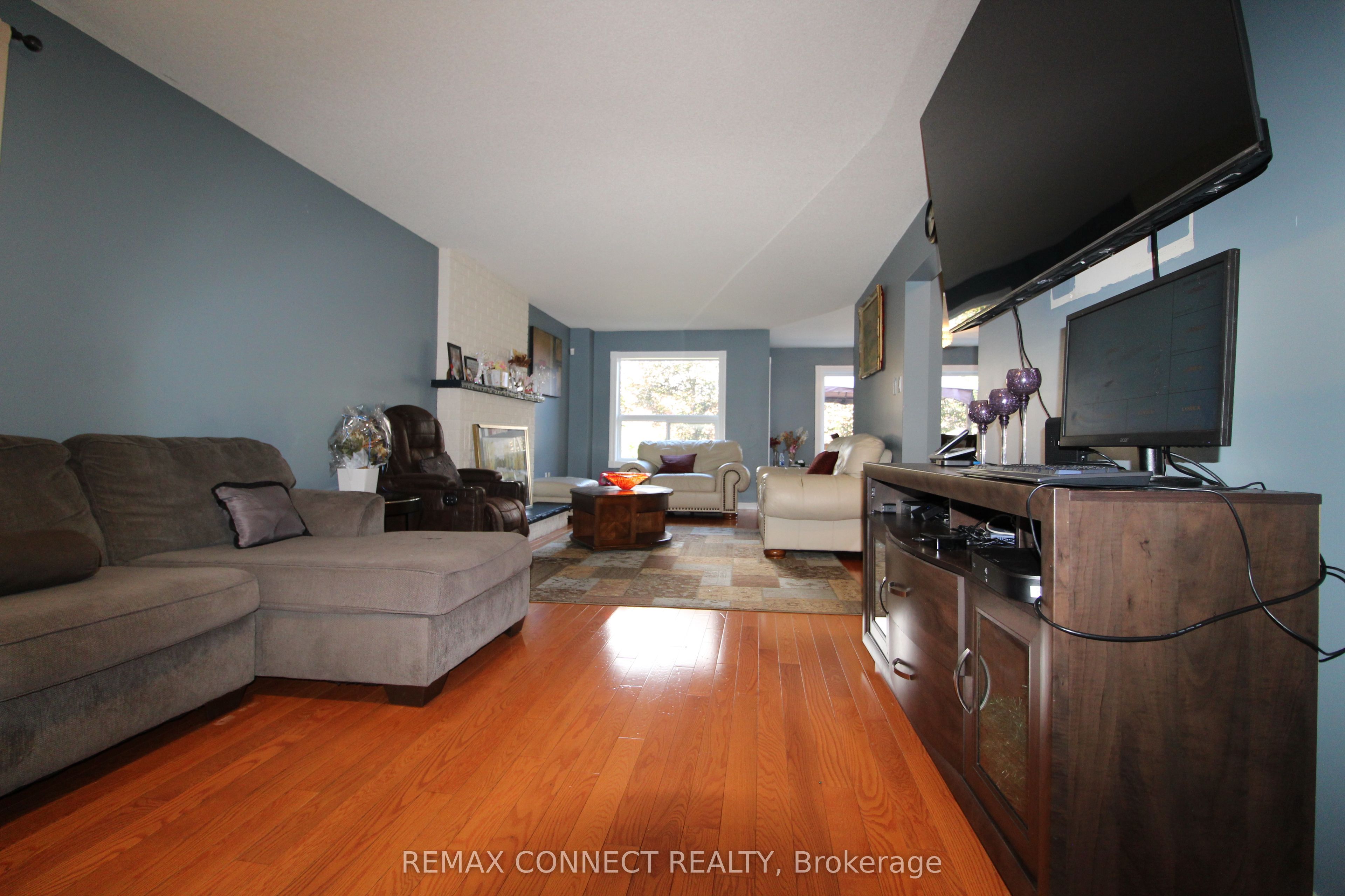 80 Kennett Drive Property Photo 2