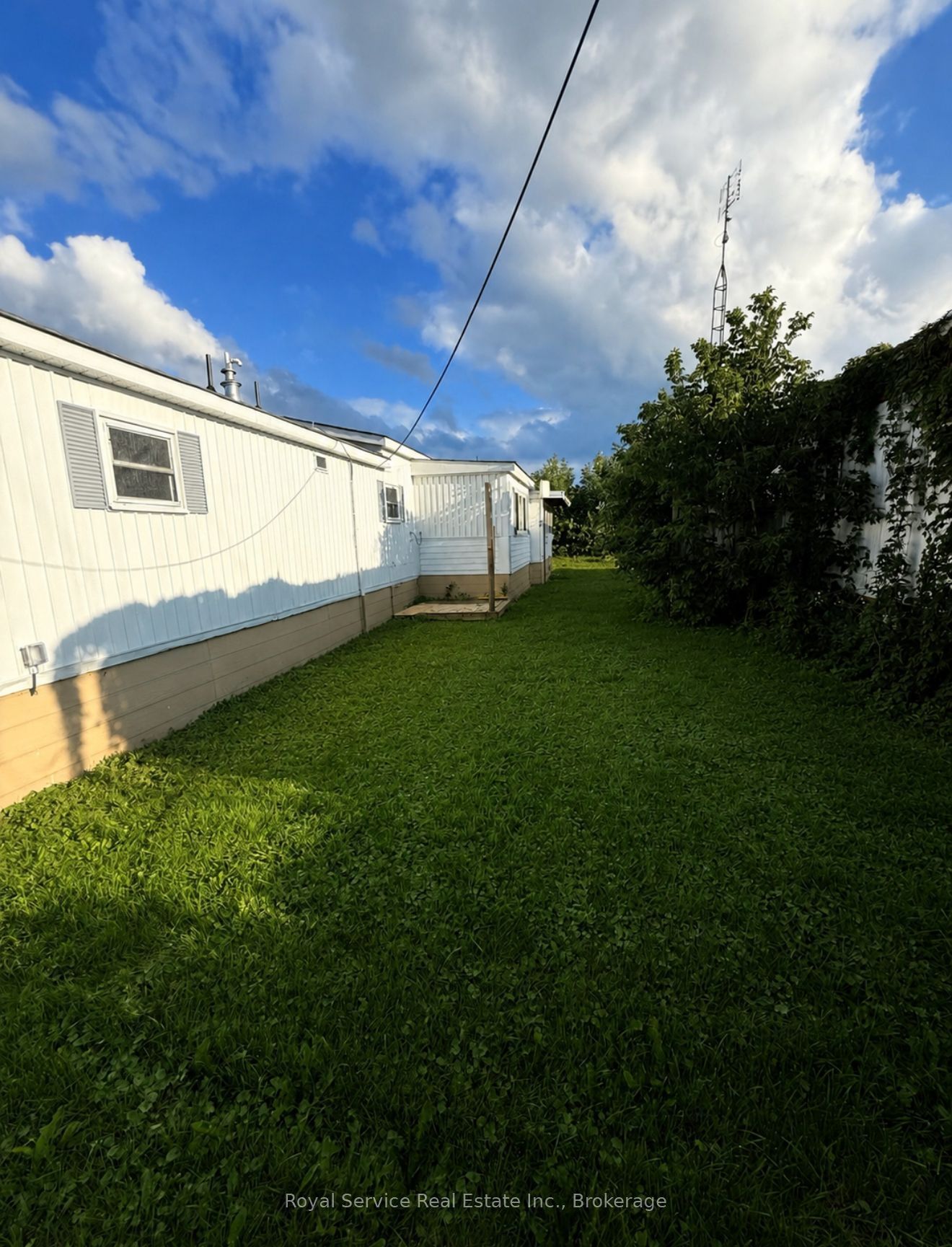 1037 Arthur Street 4 Property Photo 10