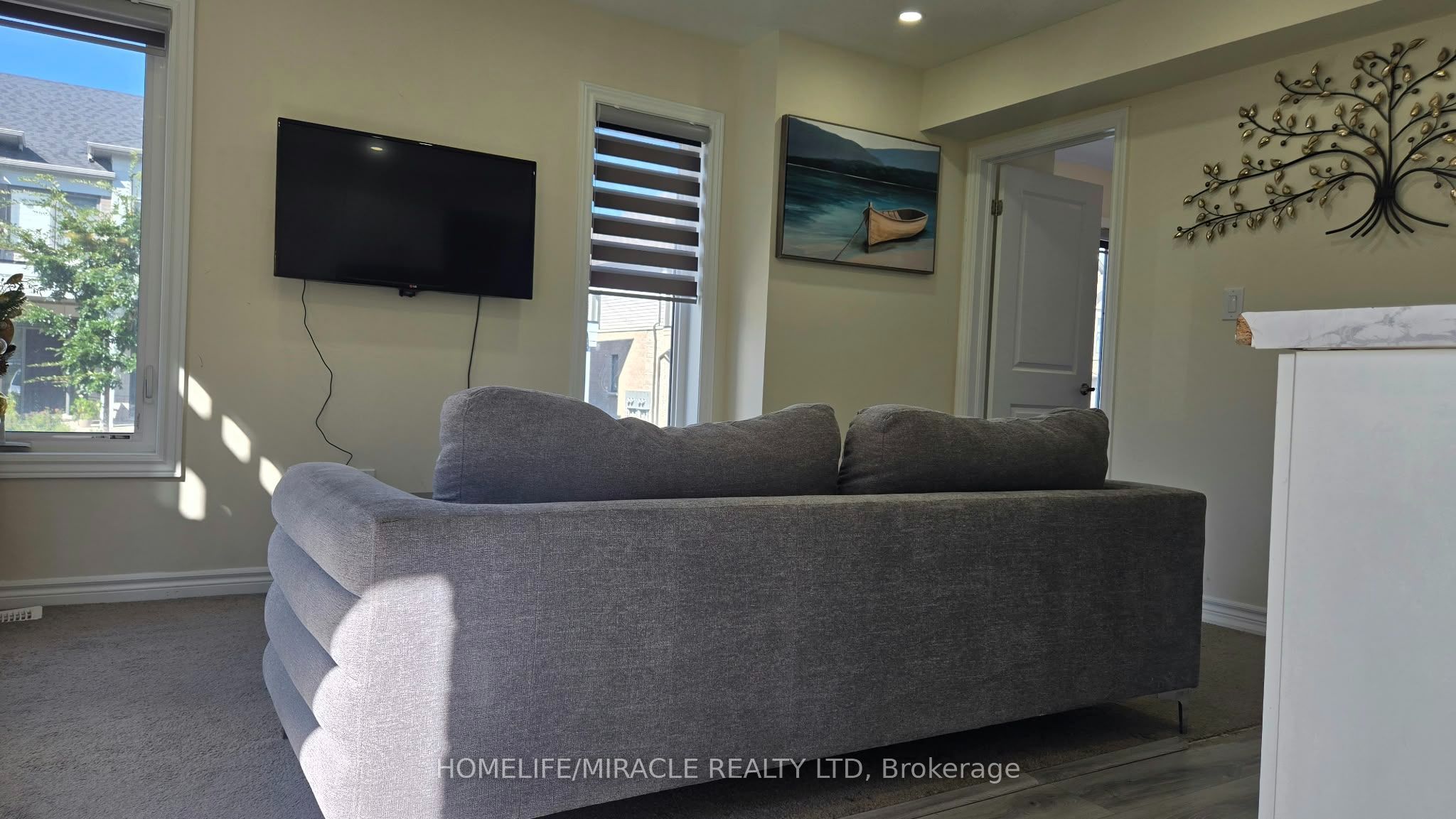 771 Chinook Path Property Photo 12