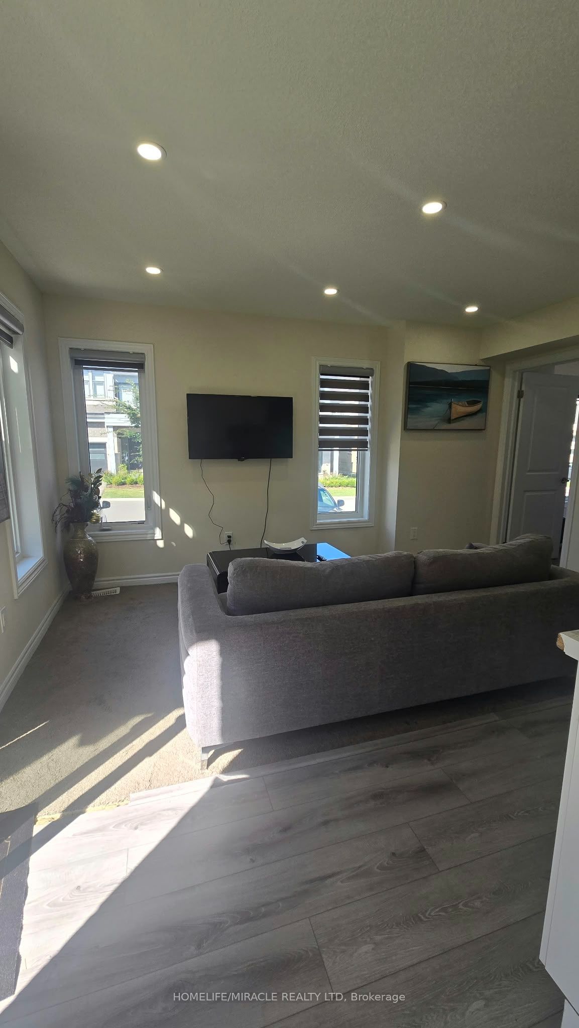 771 Chinook Path Property Photo 17