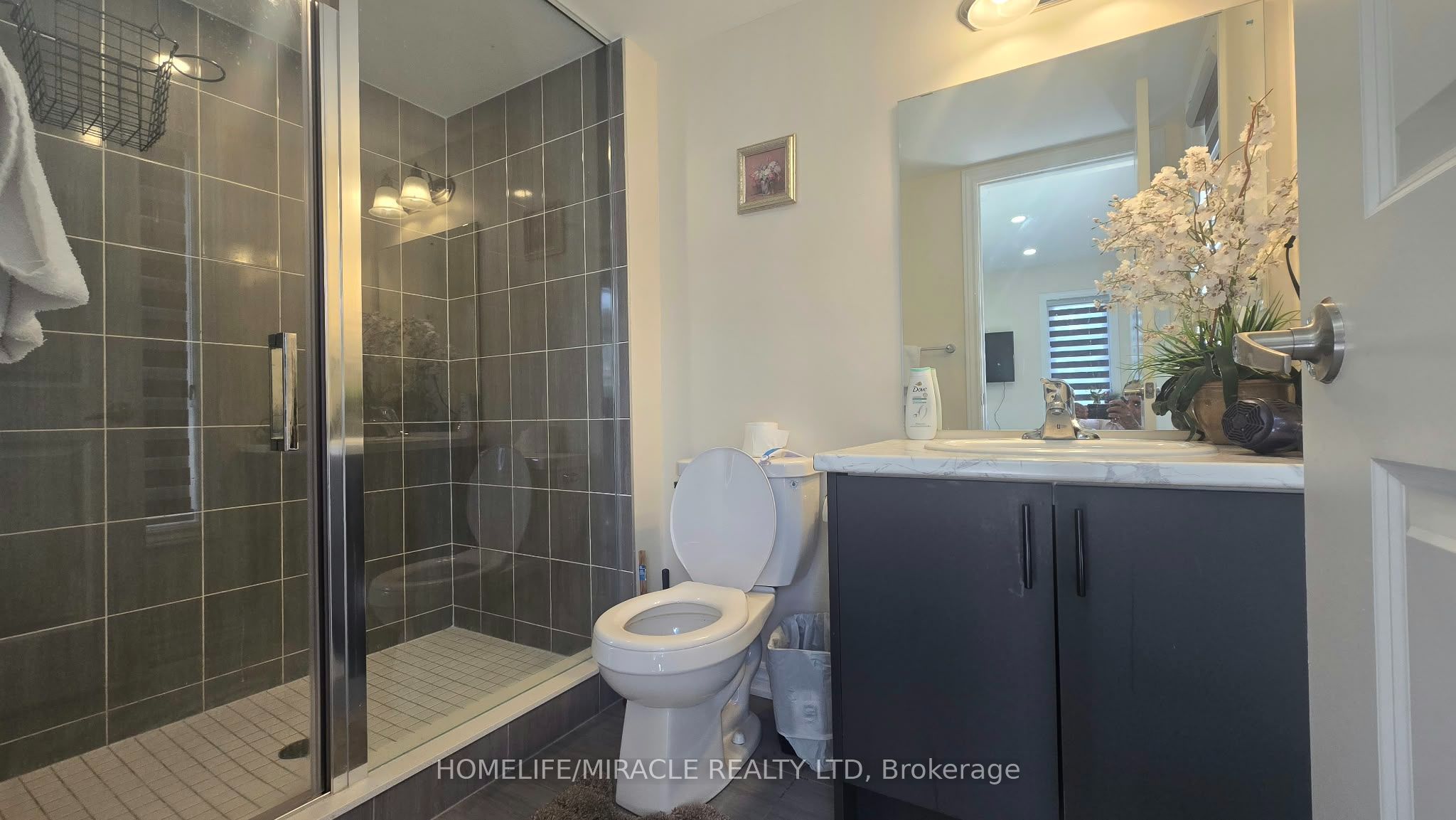 771 Chinook Path Property Photo 33