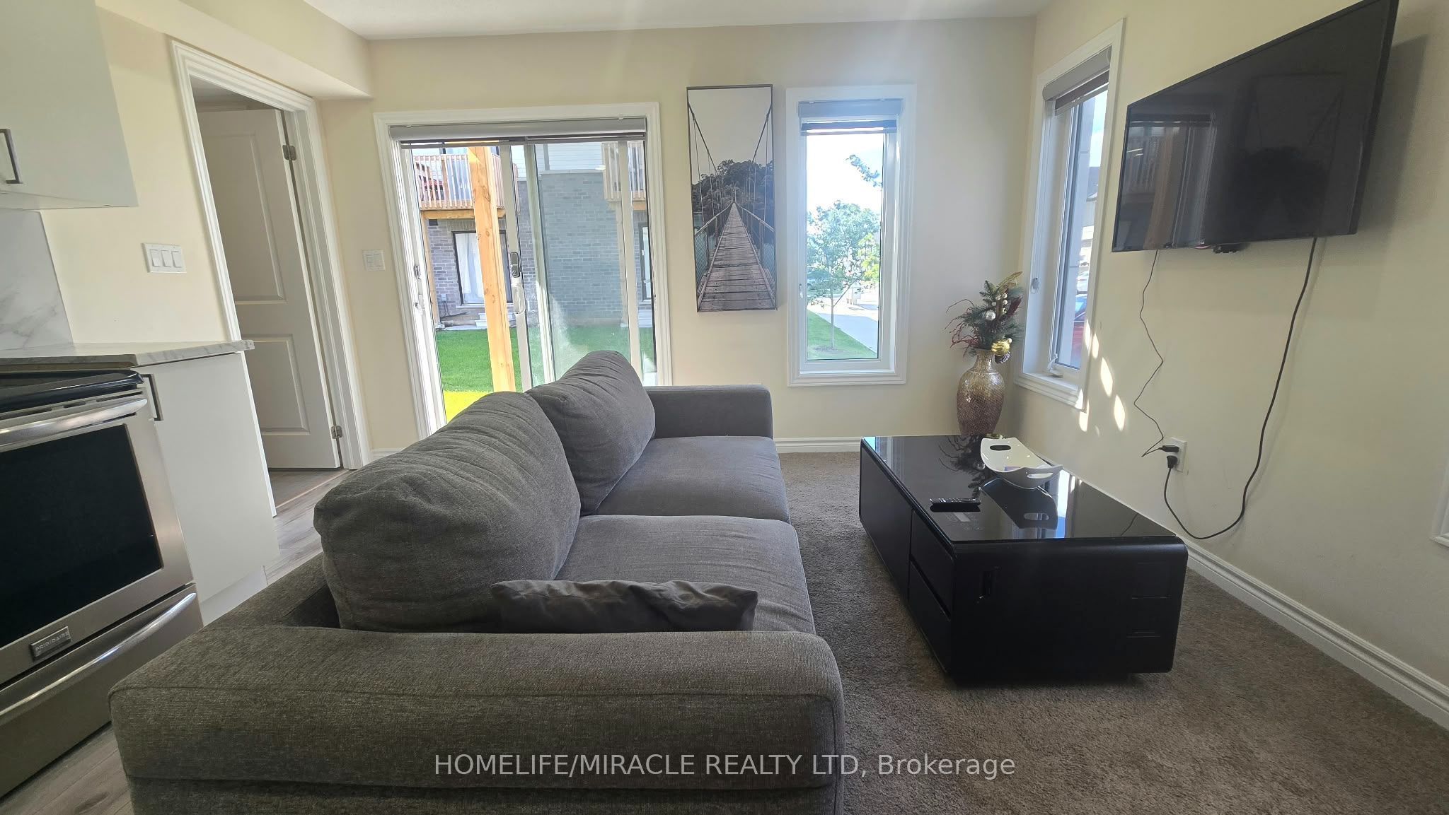771 Chinook Path Property Photo 36