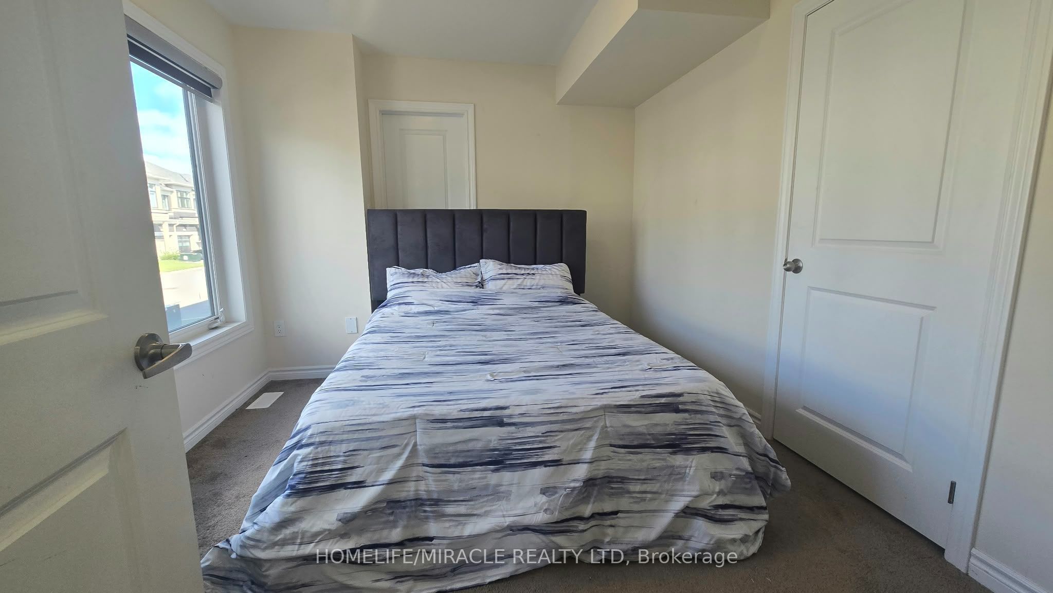 771 Chinook Path Property Photo 44