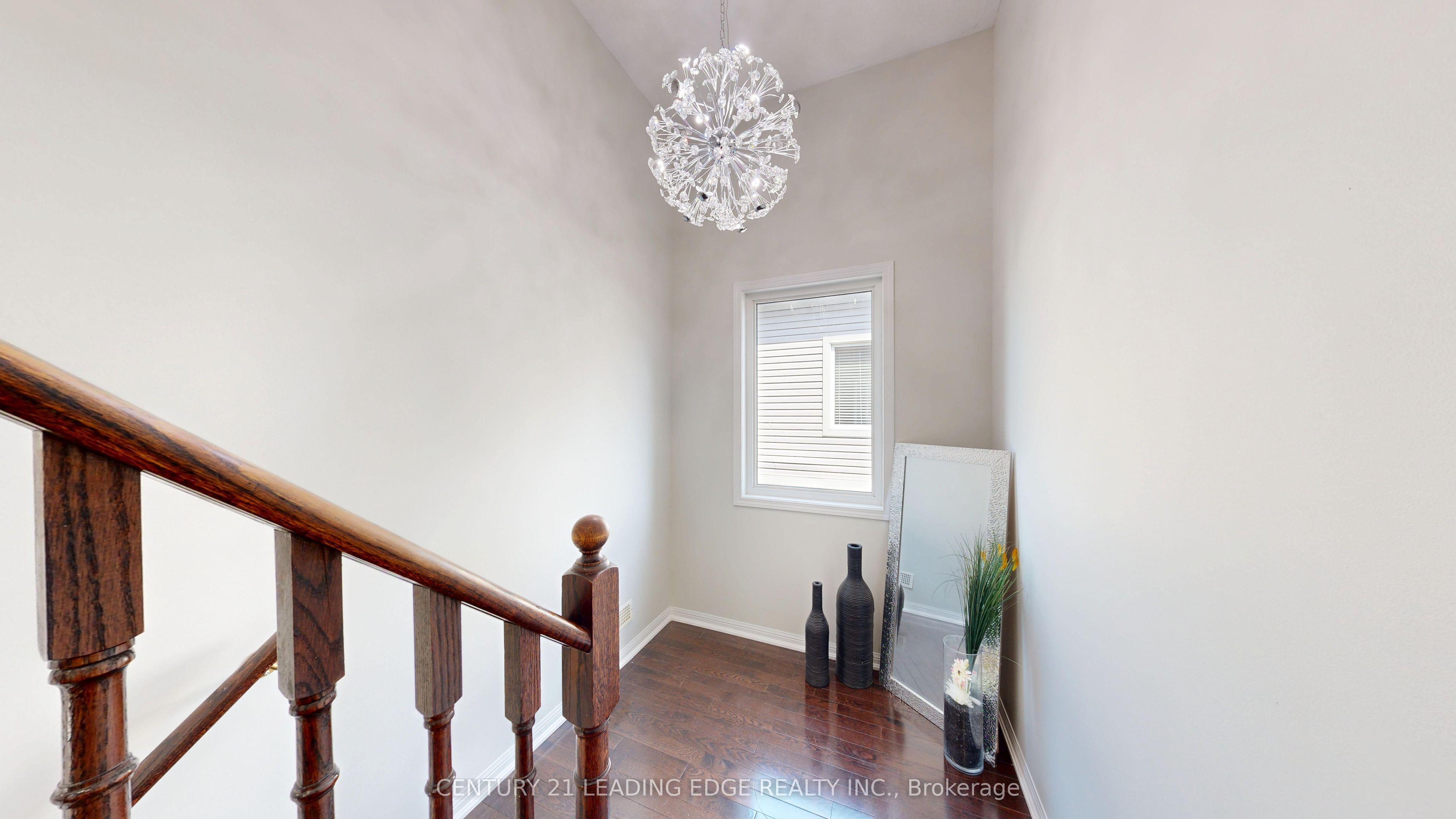 784 Ormond Drive Property Photo 21