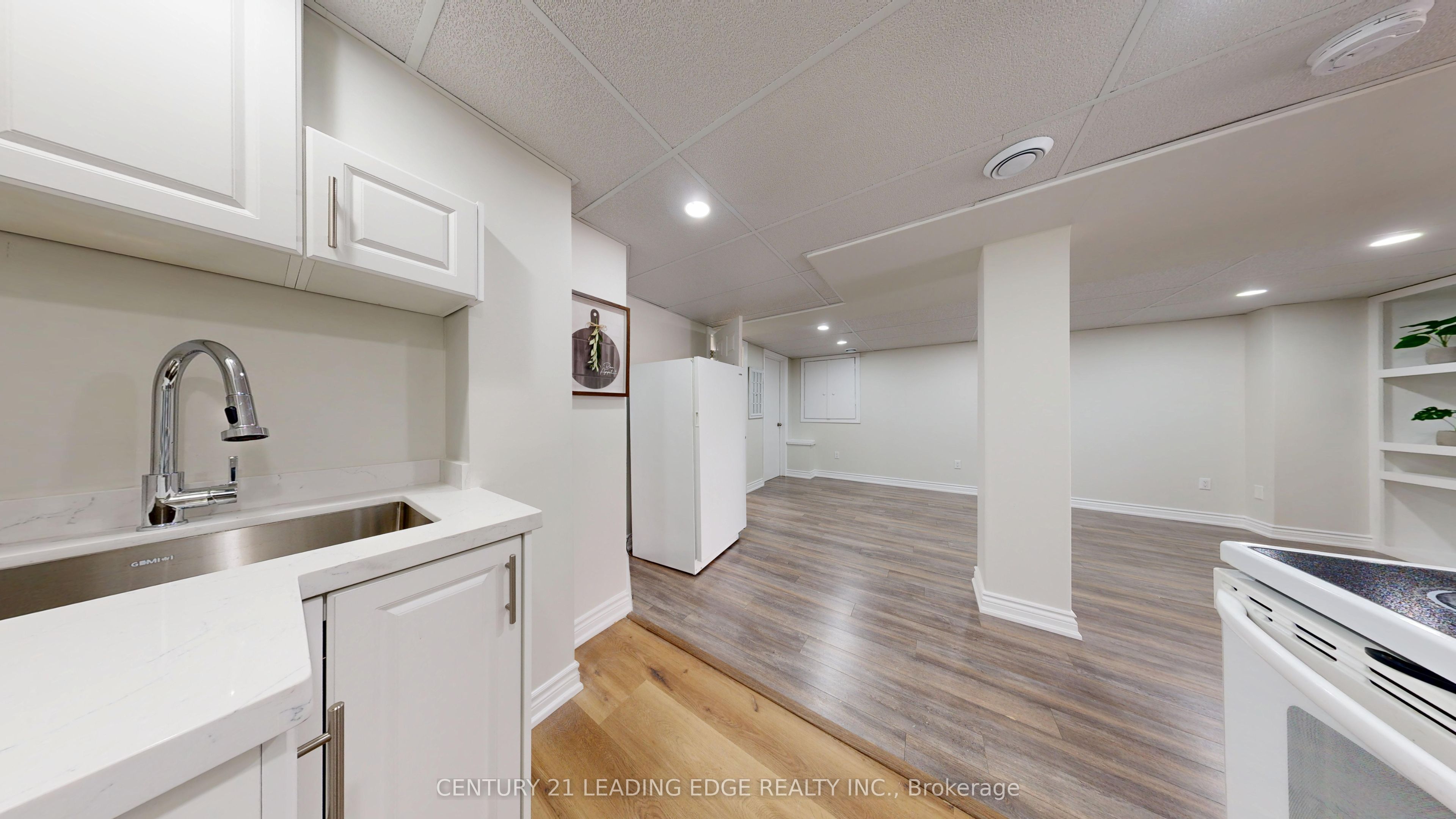 784 Ormond Drive Property Photo 38
