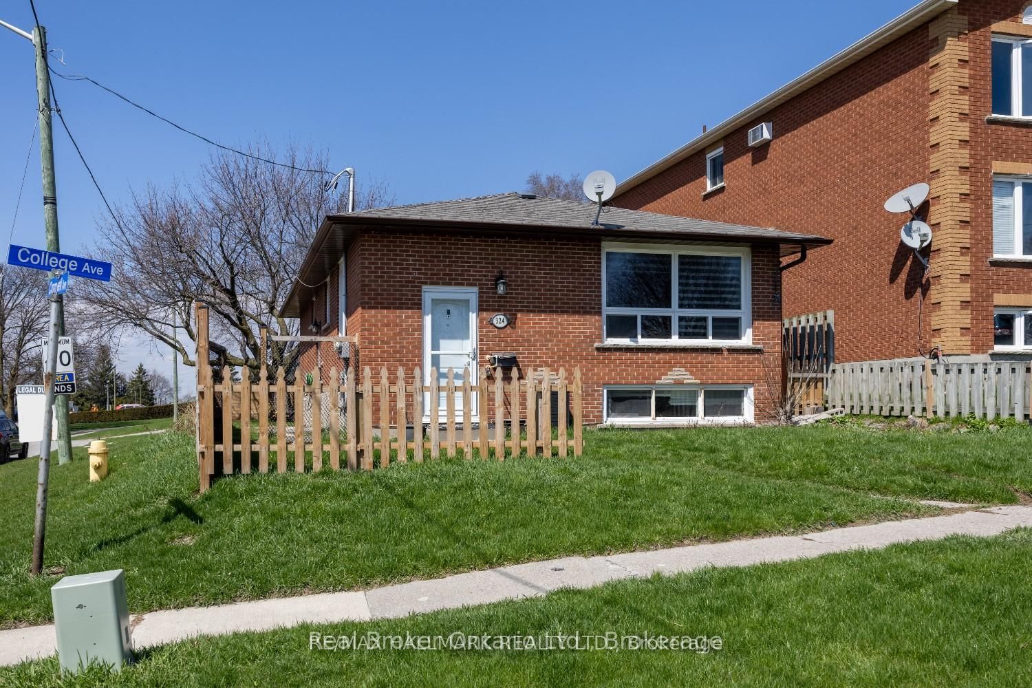 324 College Avenue Main Property Photo 12