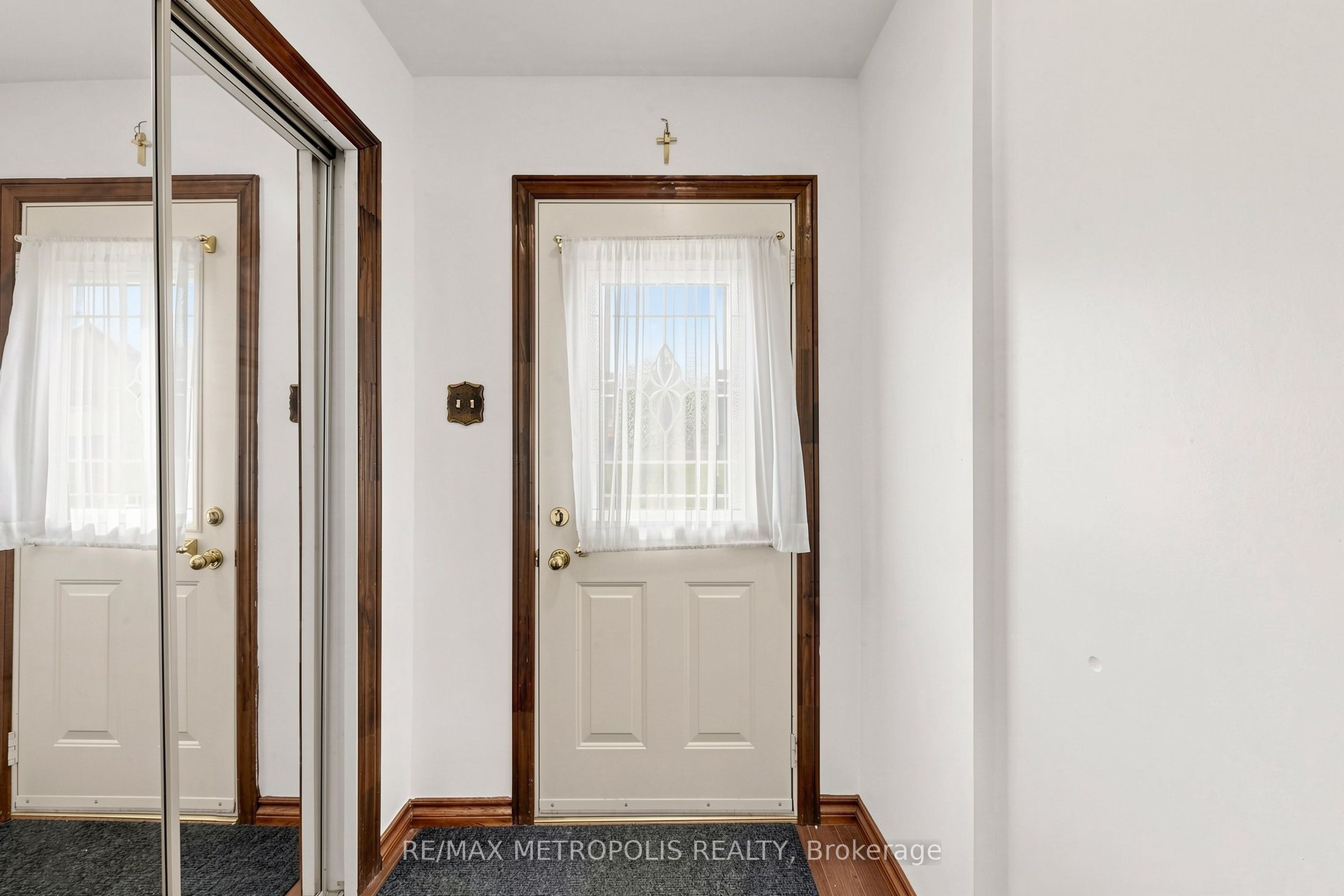 580 Eyer Drive 96 Property Photo 5