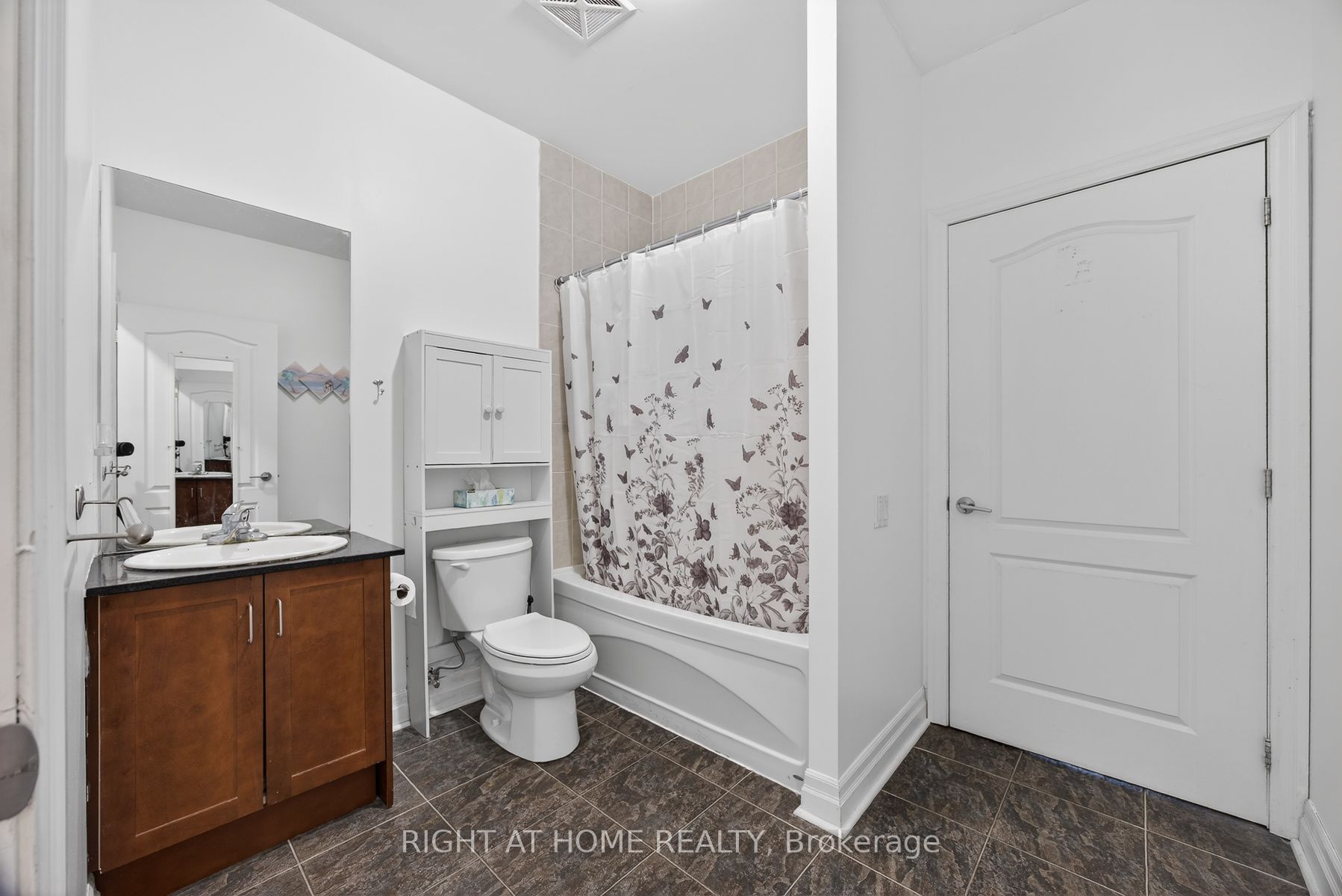 44 Bond Street W 518 Property Photo 21